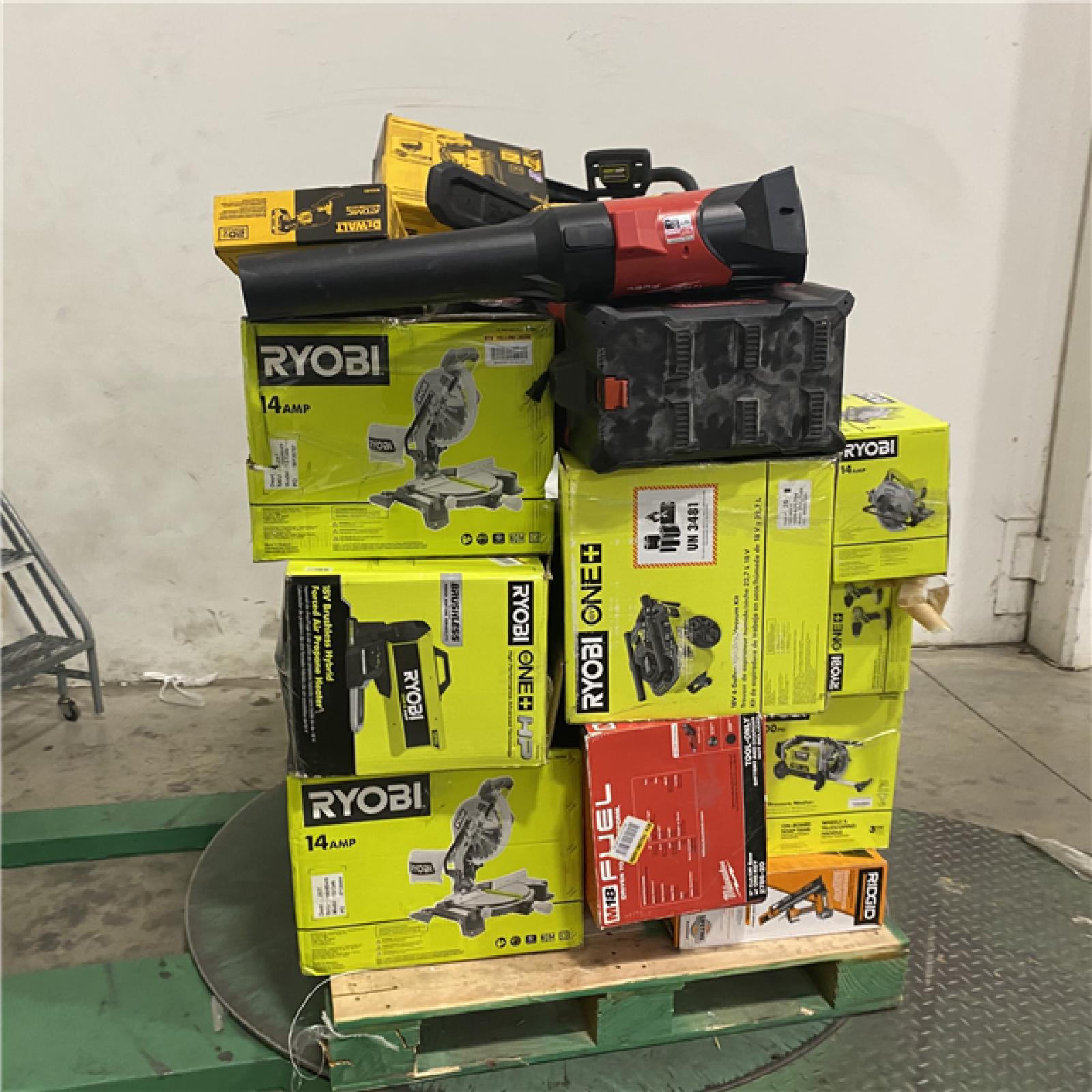 Dallas Location - As-Is Tool Pallet