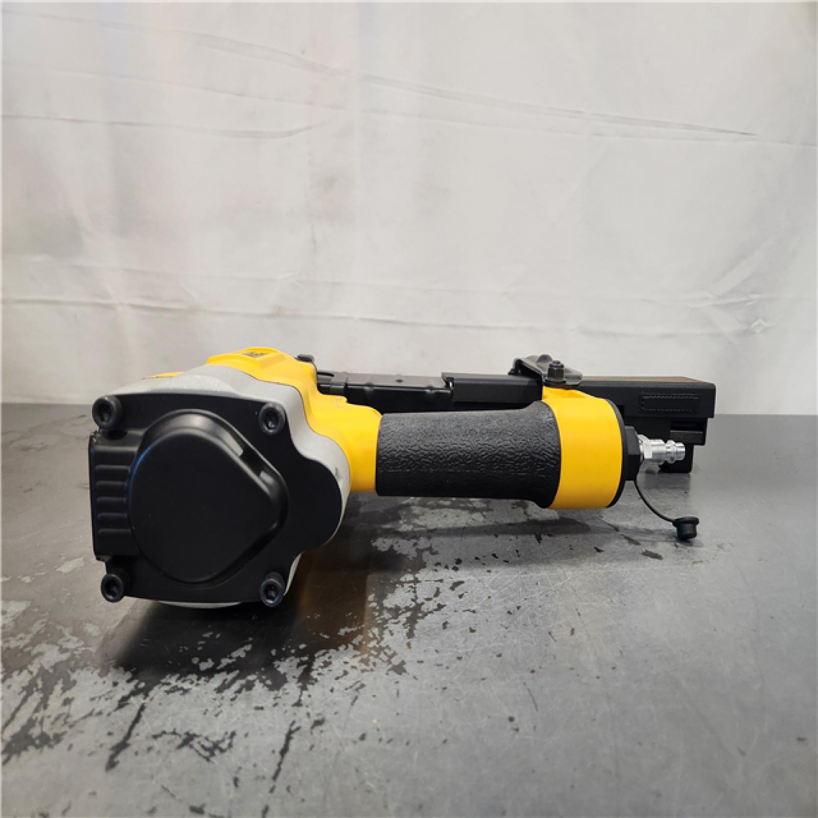 AS-IS- DeWalt 16 Gauge 1 Crown 2 Lathing Stapler