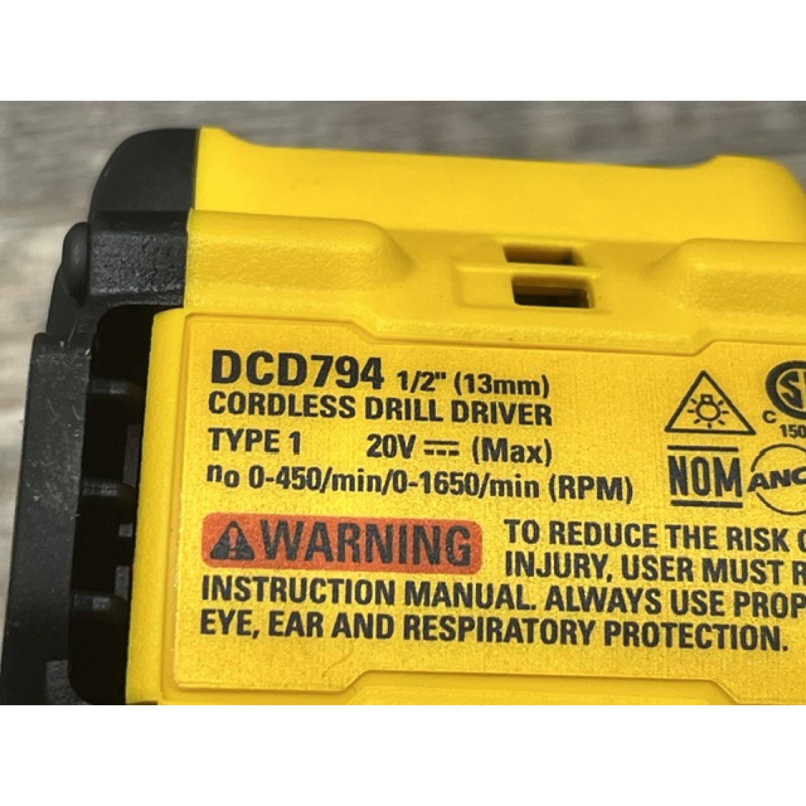 AS-IS DEWALT Atomic 20V Lithium-Ion Cordless Compact 1/2 in. Drill/Driver Kit