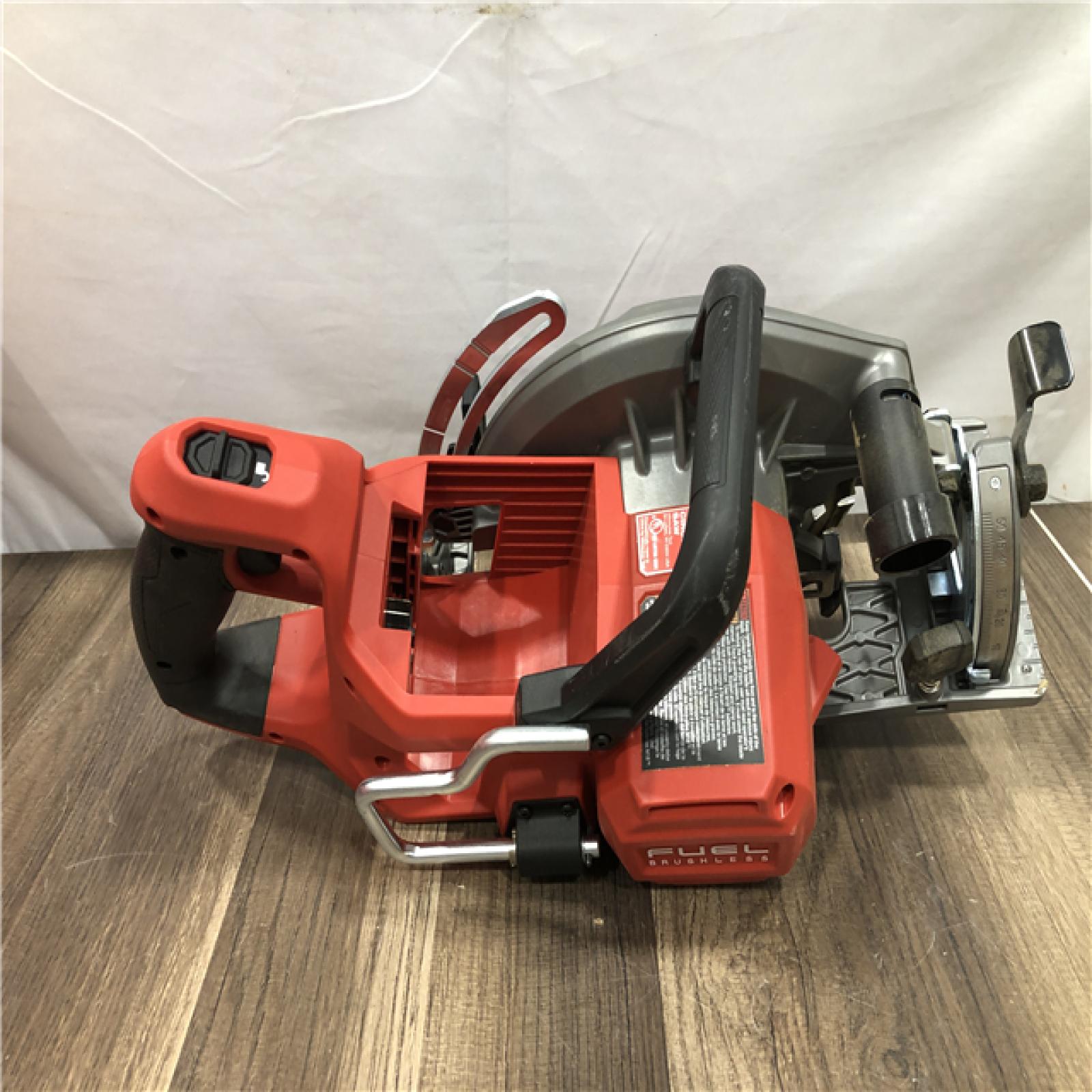 AS-IS Milwaukee FUEL 18V Lithium-Ion Cordless 7-1/4 in. Rear Handle Circular Saw (Tool-Only)