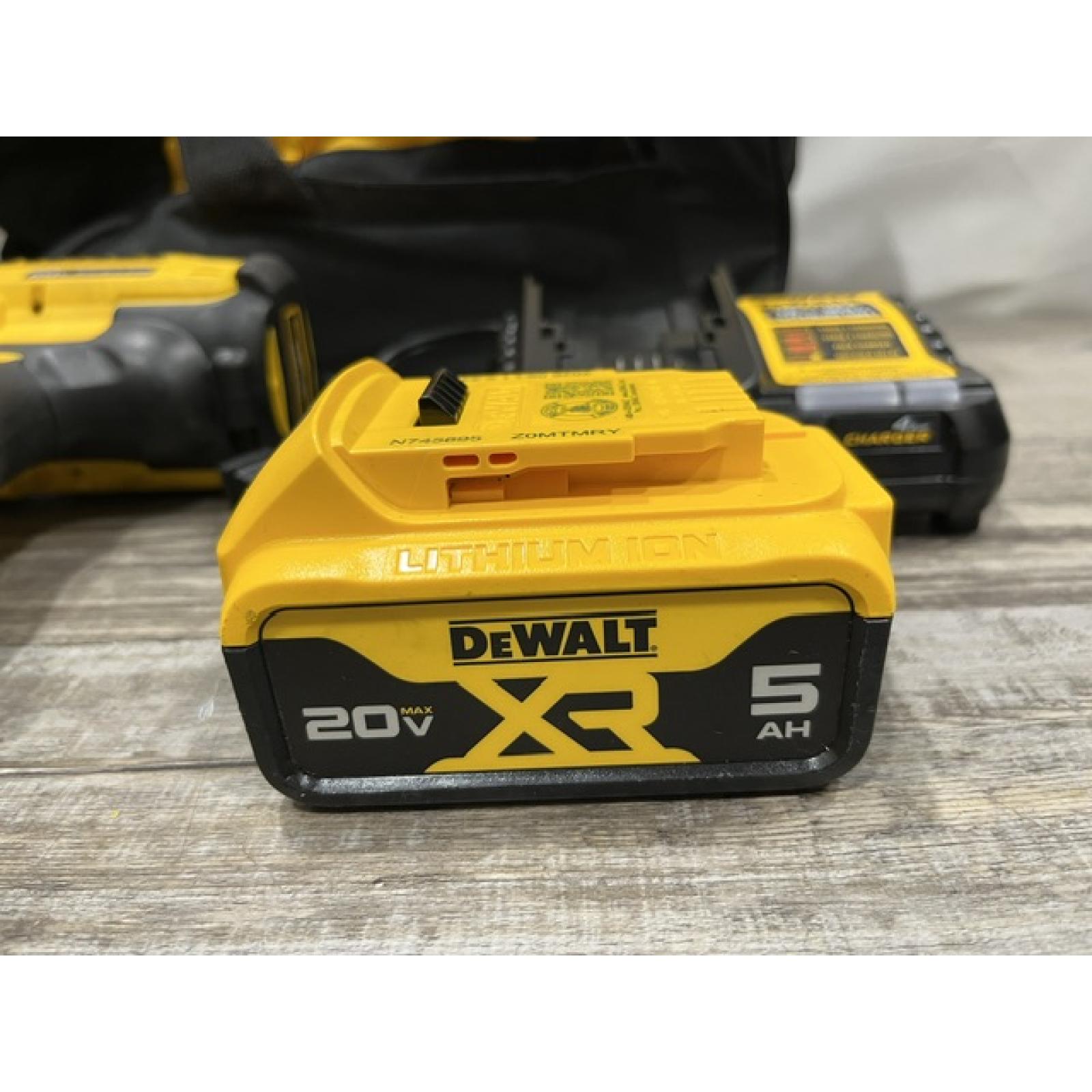 AS-IS DEWALT 20V MAX Lithium-Ion Cordless 1/2 in. Impact Wrench Kit