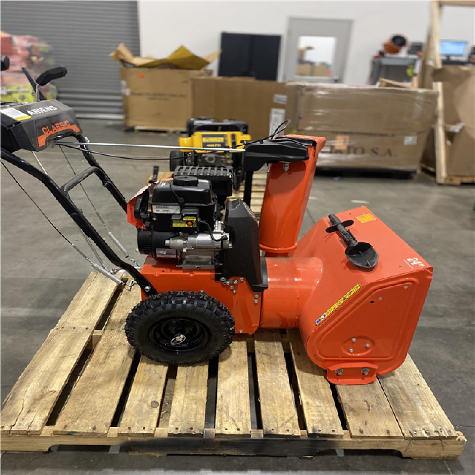 Dallas Location - As-Is Ariens Classic 24 in. 208cc Gas Snow Blower