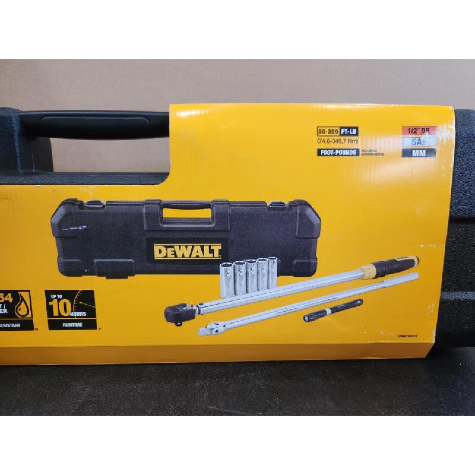 Phoenix NEW DEWALT 1/2 in. Drive Torque Wrench Tire Change Kit (7-Piece)