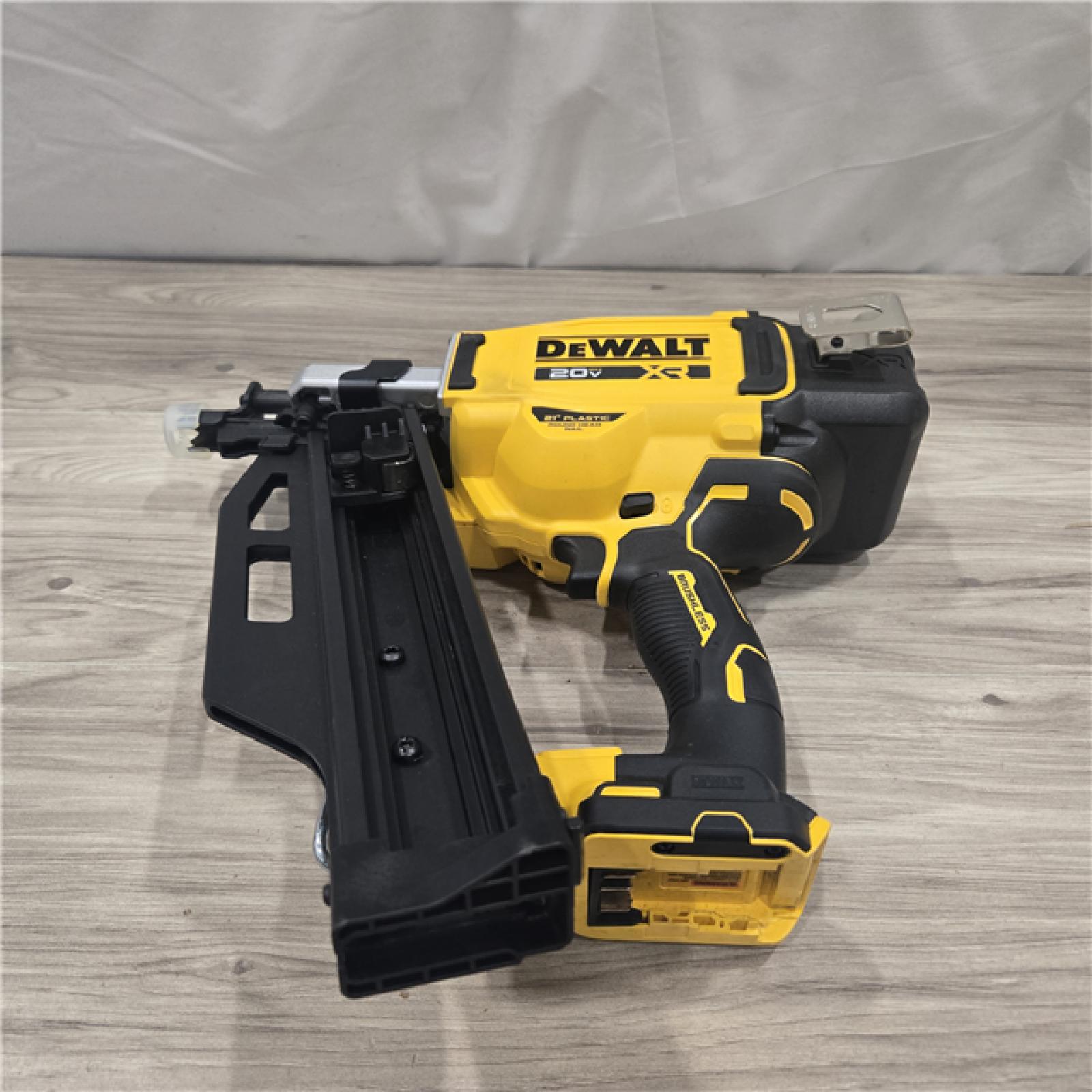AS-IS DEWALT 20-Volt 21° Cordless Framing Nailer (Tool-Only)