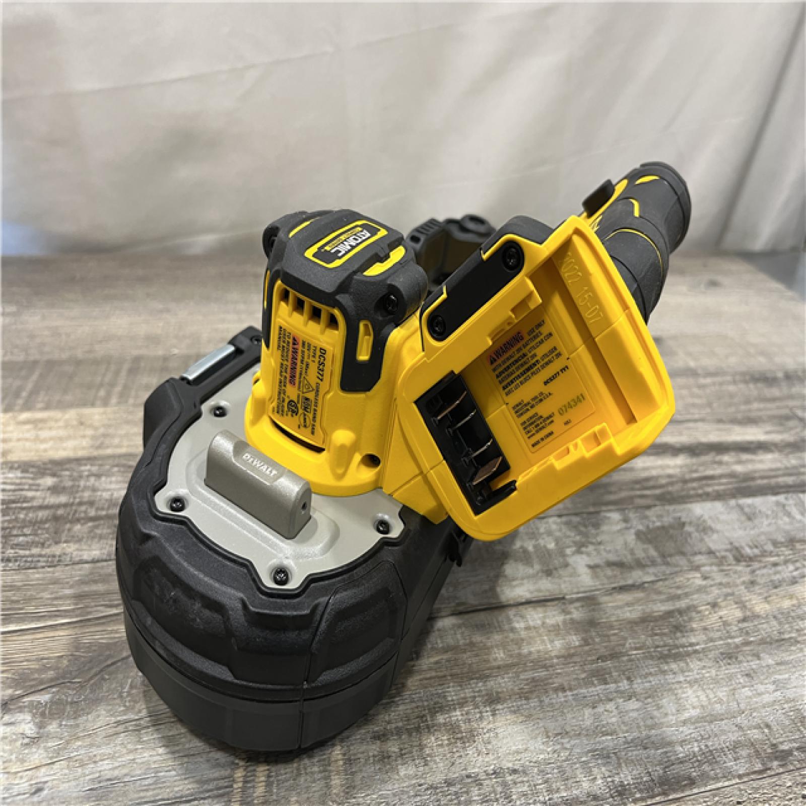 AS-IS DEWALT ATOMIC 20V MAX Lithium-Ion Cordless Brushless 1-3/4 in. Bandsaw Kit