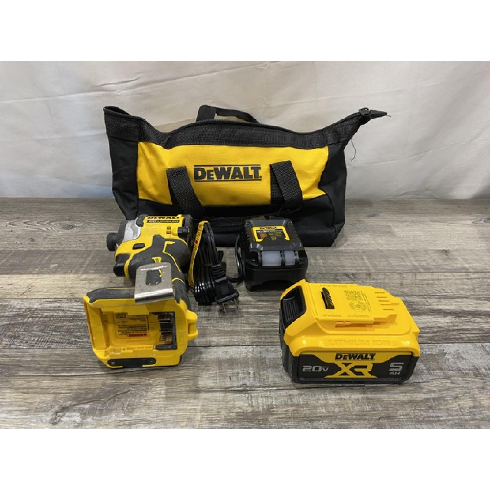 AS-IS DEWALT ATOMIC 20V MAX Lithium-Ion Cordless 1/4 in. Brushless Impact Driver Kit