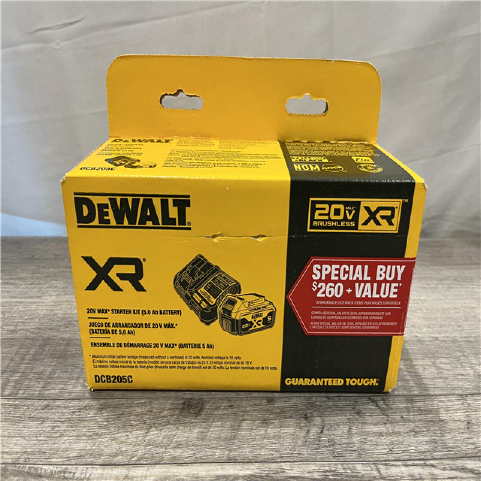 NEW - DEWALT 20V MAX Lithium-Ion 5.0 Ah Battery and Charger