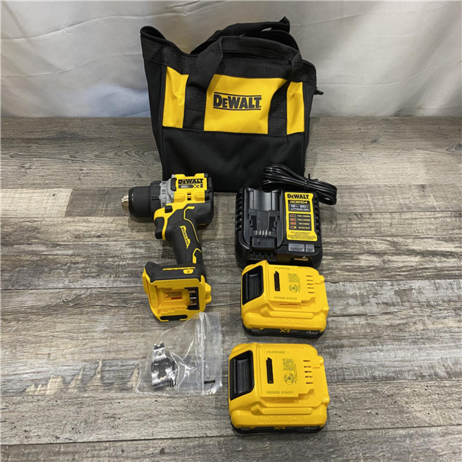 AS-IS DEWALT 20V XR Lithium-Ion Cordless Brushless 1/2 in. Drill/Driver Kit