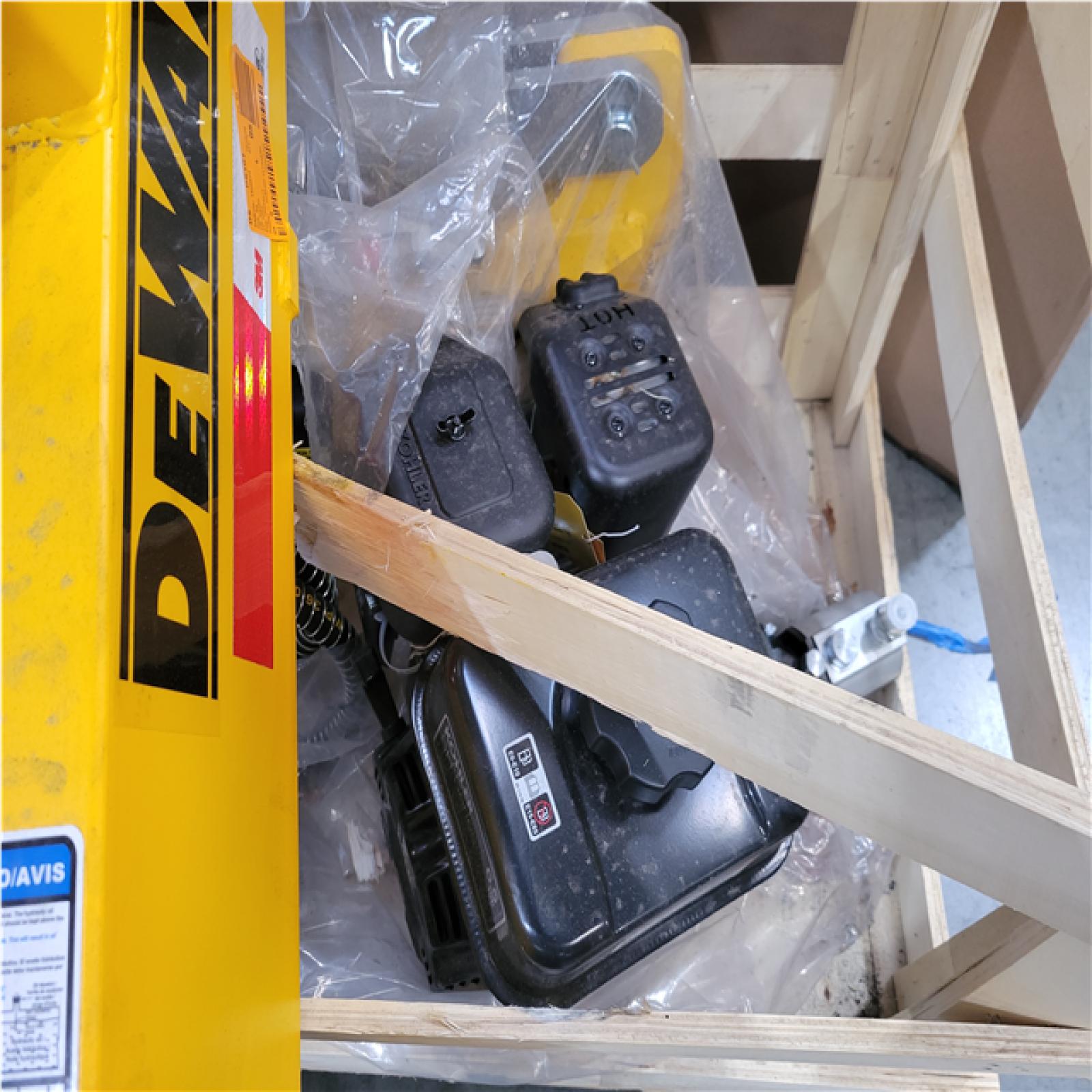 CALIFORNIA AS-IS DEWALT 28 TON LOG SPLITTER