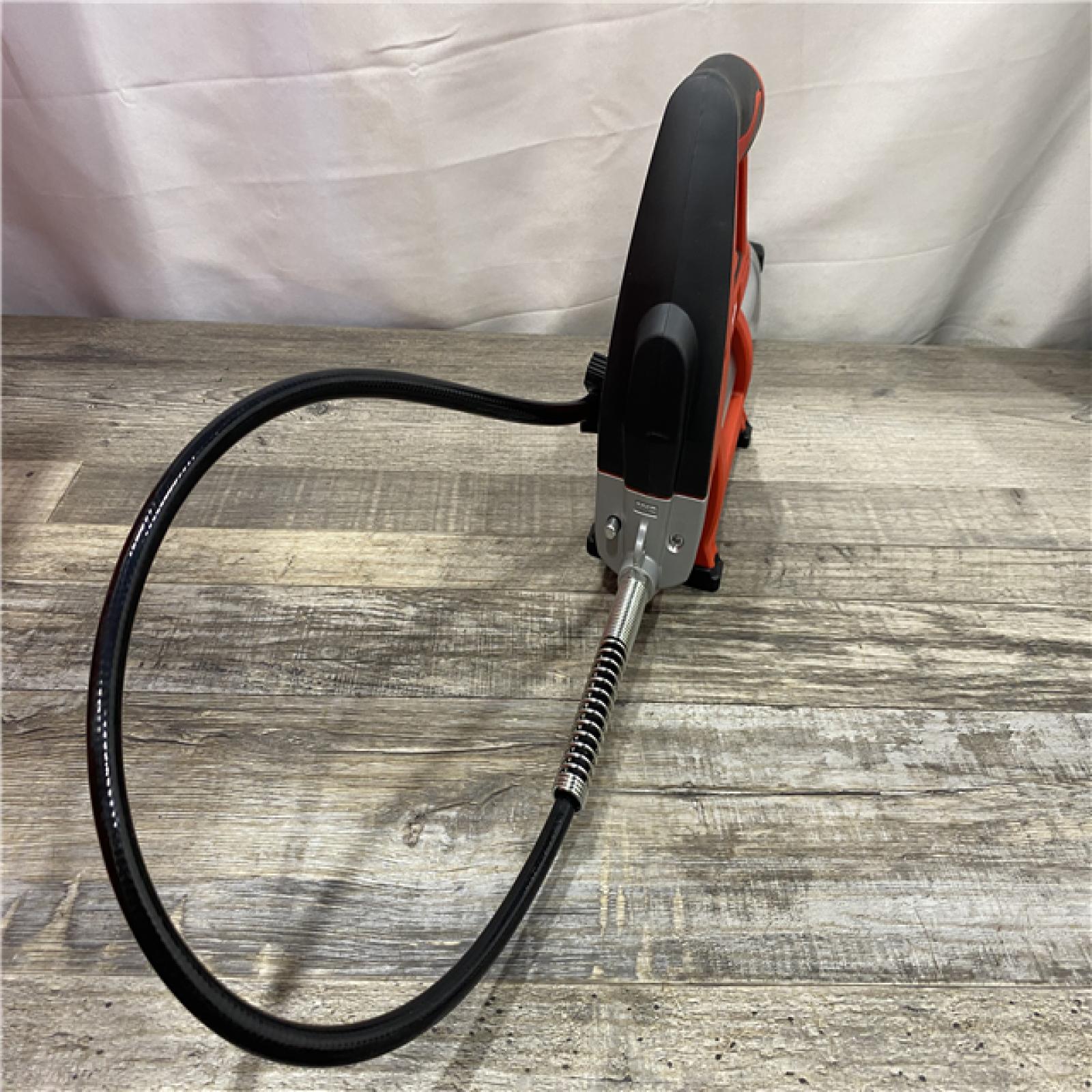 AS-IS Milwaukee 12V Lithium-Ion Cordless Grease Gun (Tool-Only)