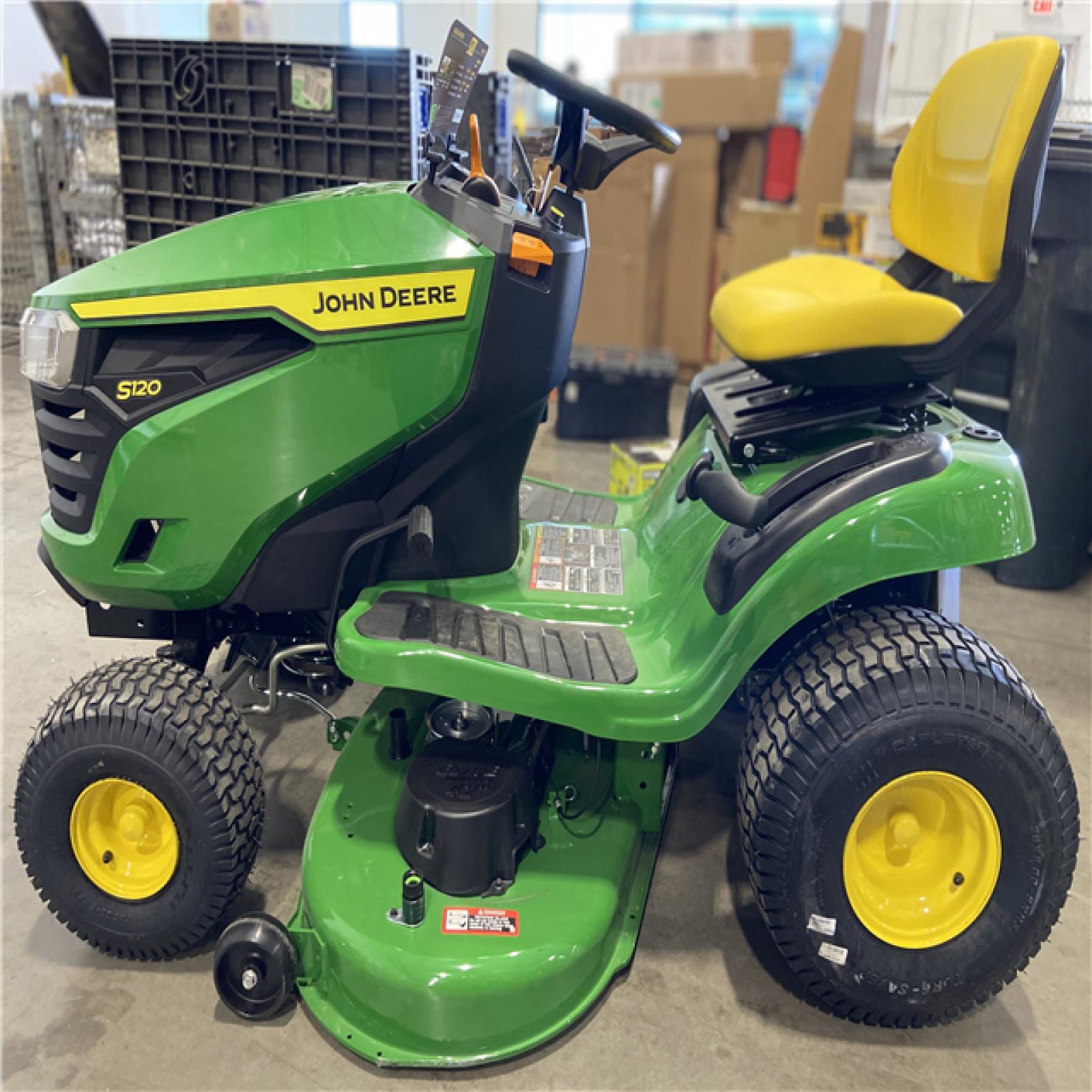 DALLAS LOCATION -John Deere S120 42 in. 22 HP V-Twin Gas Hydrostatic Riding Lawn Mower