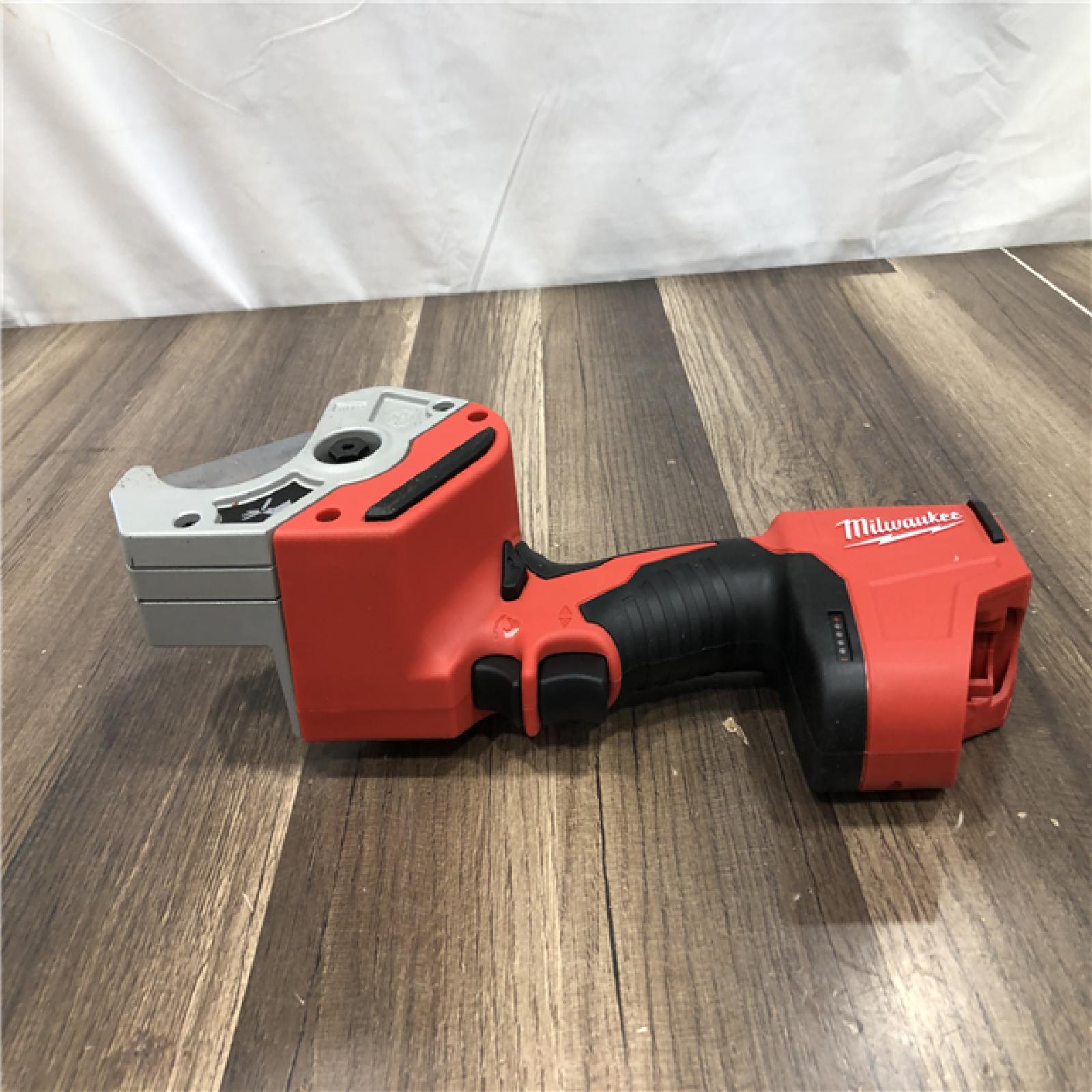 AS-IS Milwaukee M12 12V Lithium-Ion Cordless PVC Pipe Shear (Tool-Only)