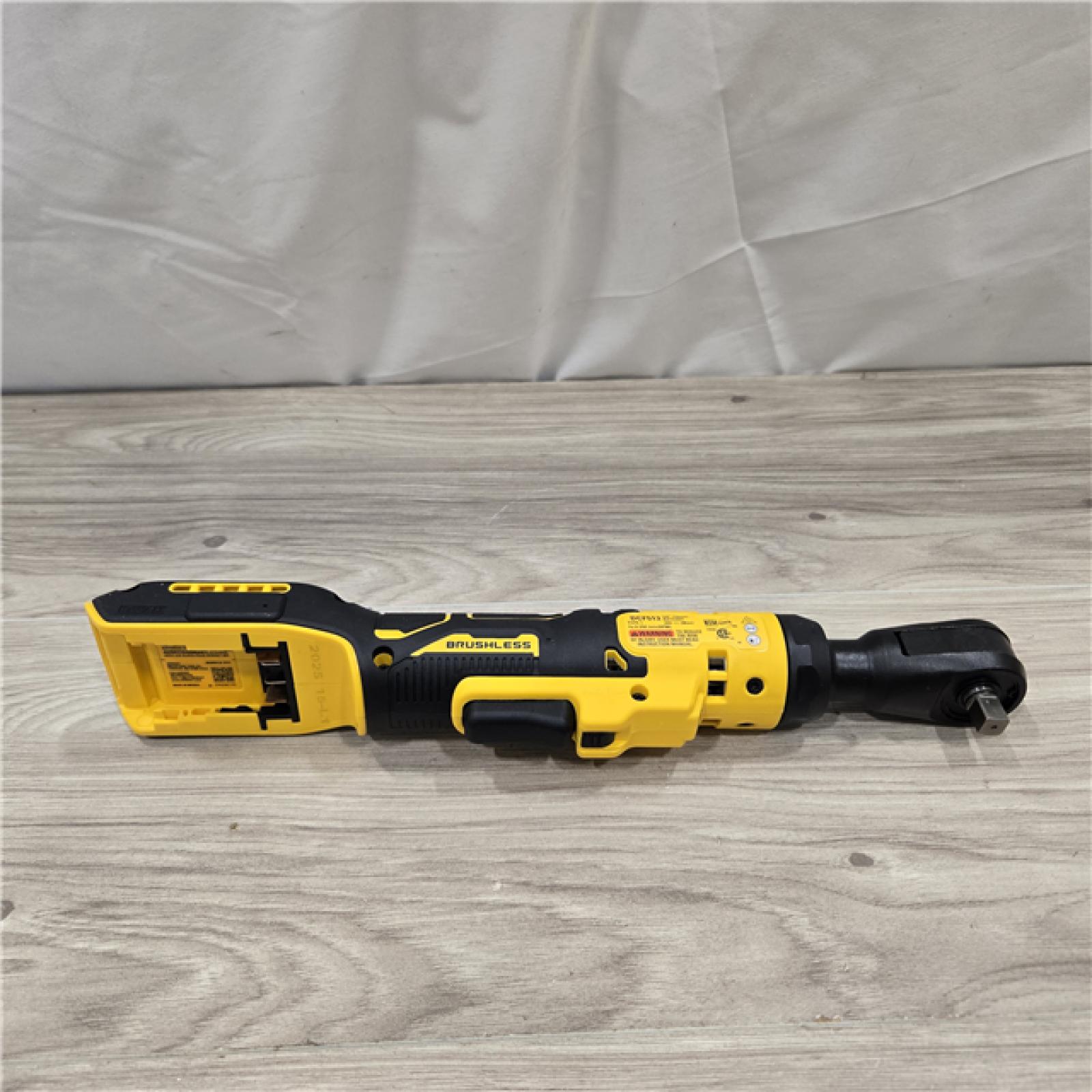 AS-IS DeWalt ATOMIC 20V MAX Cordless 3/8 in. Ratchet (Tool Only)