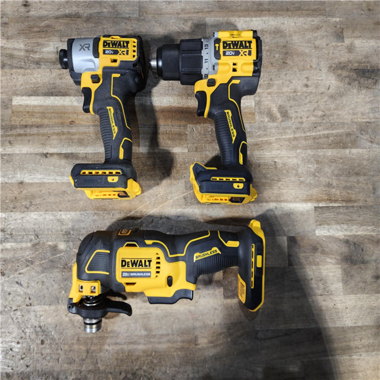 HOUSTON LOCATION - AS-IS DEWALT 3 TOOL COMBO KIT W/ (2) BATTERY & CHARGER