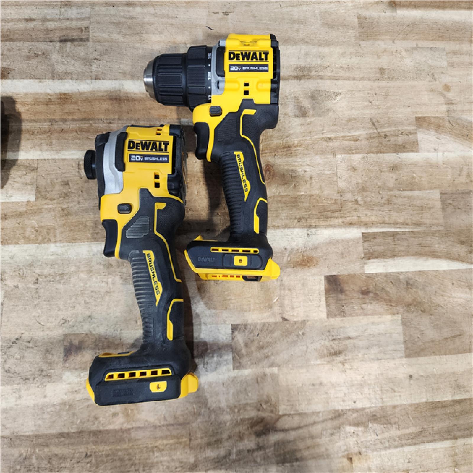 HOUSTON LOCATION - AS-IS DEWALT 2 TOOL COMBO KIT W/ (2) BATTERY & CHARGER