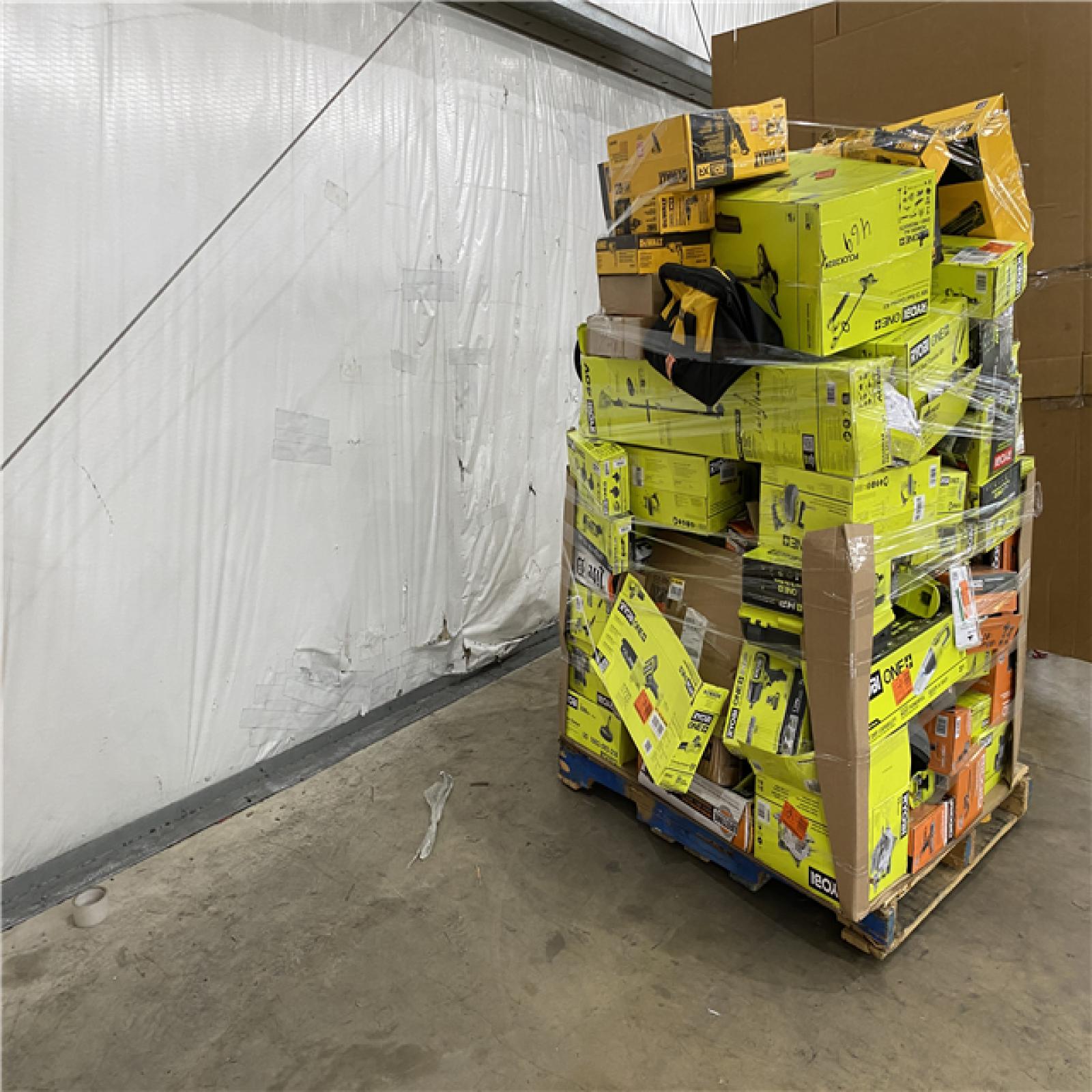 Houston Location AS IS - Tool Pallet