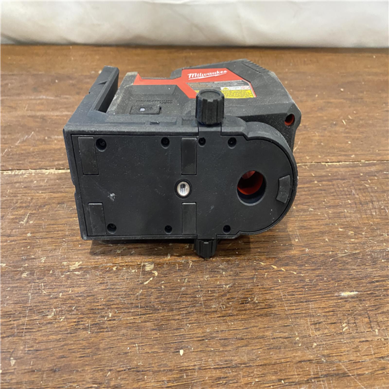 AS-IS Milwaukee-3522-21 Green Beam Laser Cross Line Plumb Point USB Rechargeable