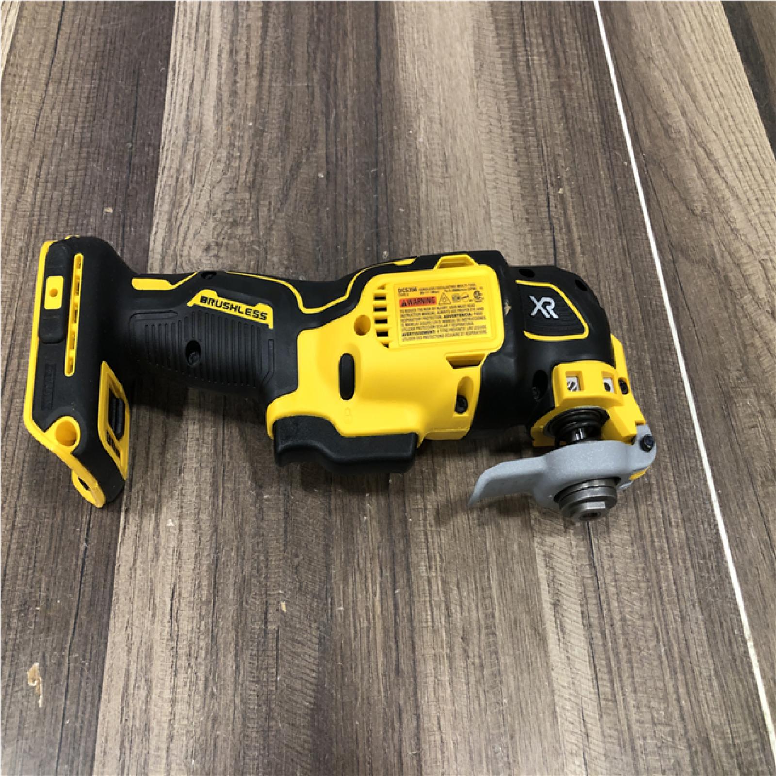 AS-IS DEWALT 20V MAX XR Cordless Brushless 3-Speed Oscillating Multi Tool (Tool Only)