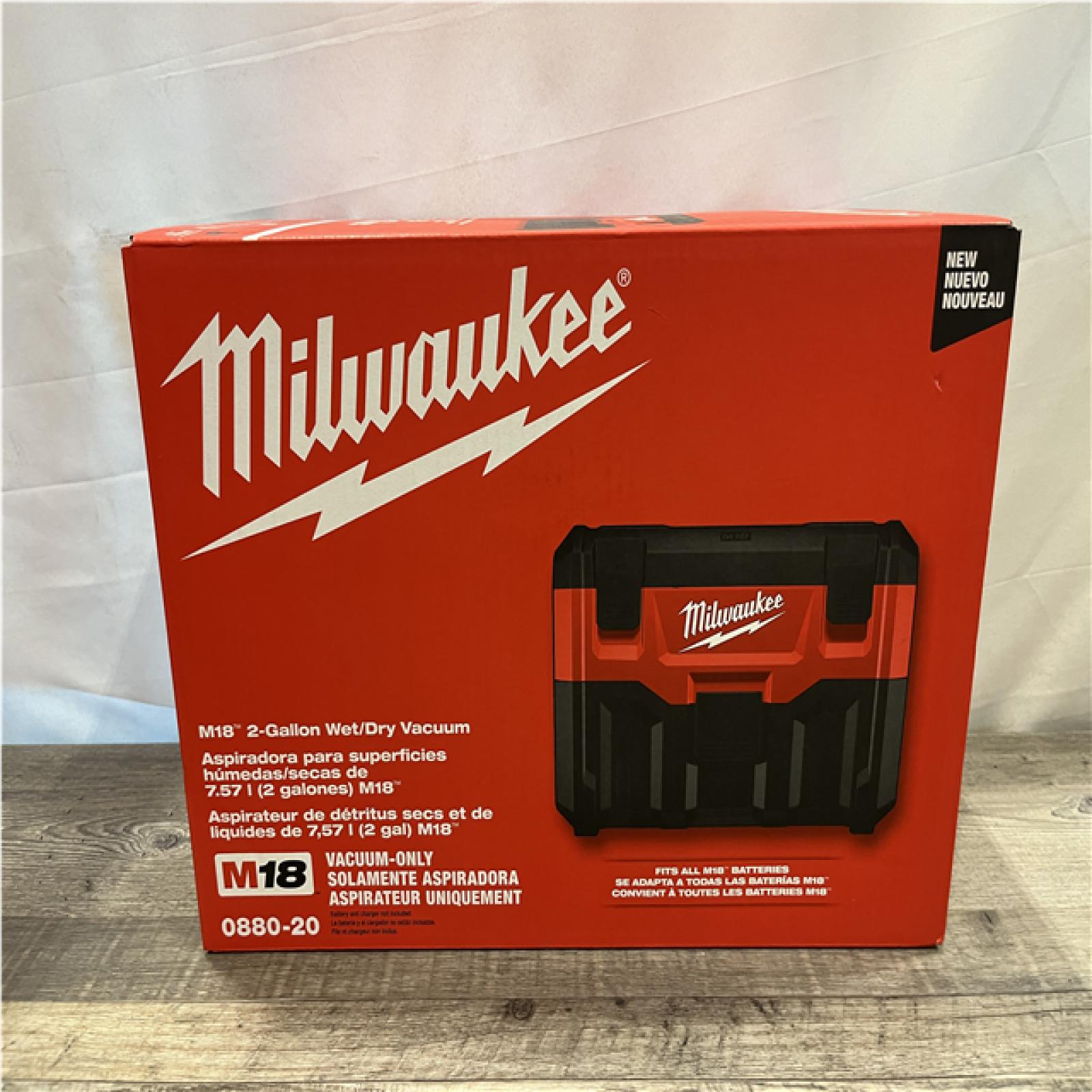NEW - Milwaukee 18-Volt 2 Gal. Lithium-Ion Cordless Wet/Dry Vacuum (Vacuum-Only)