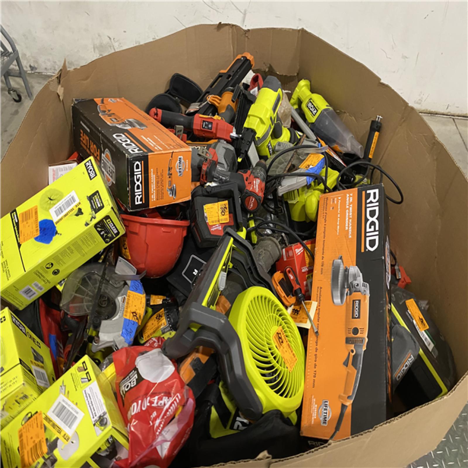 Dallas Location - As-Is Tool Pallet