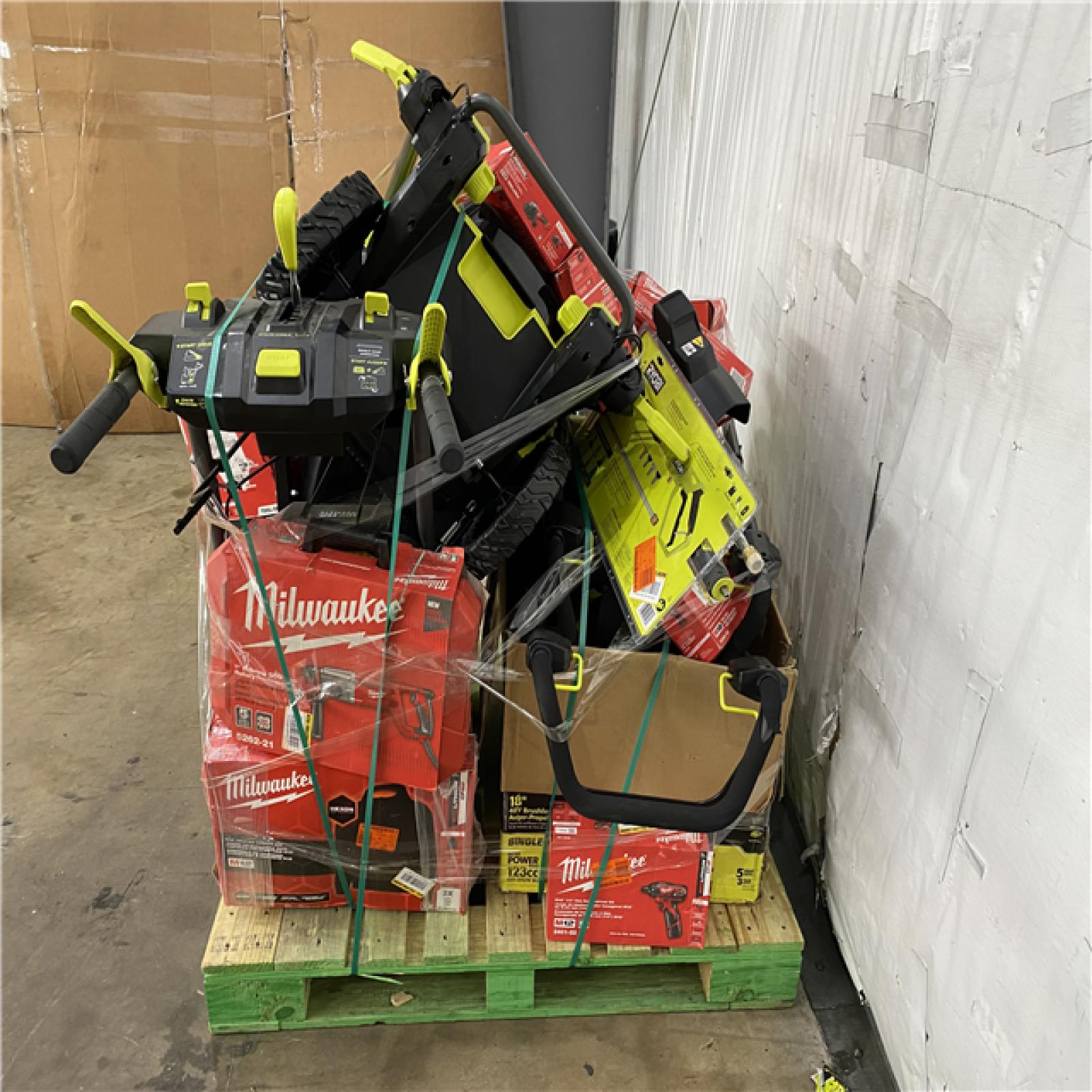 Houston Location AS IS - Tool Pallet