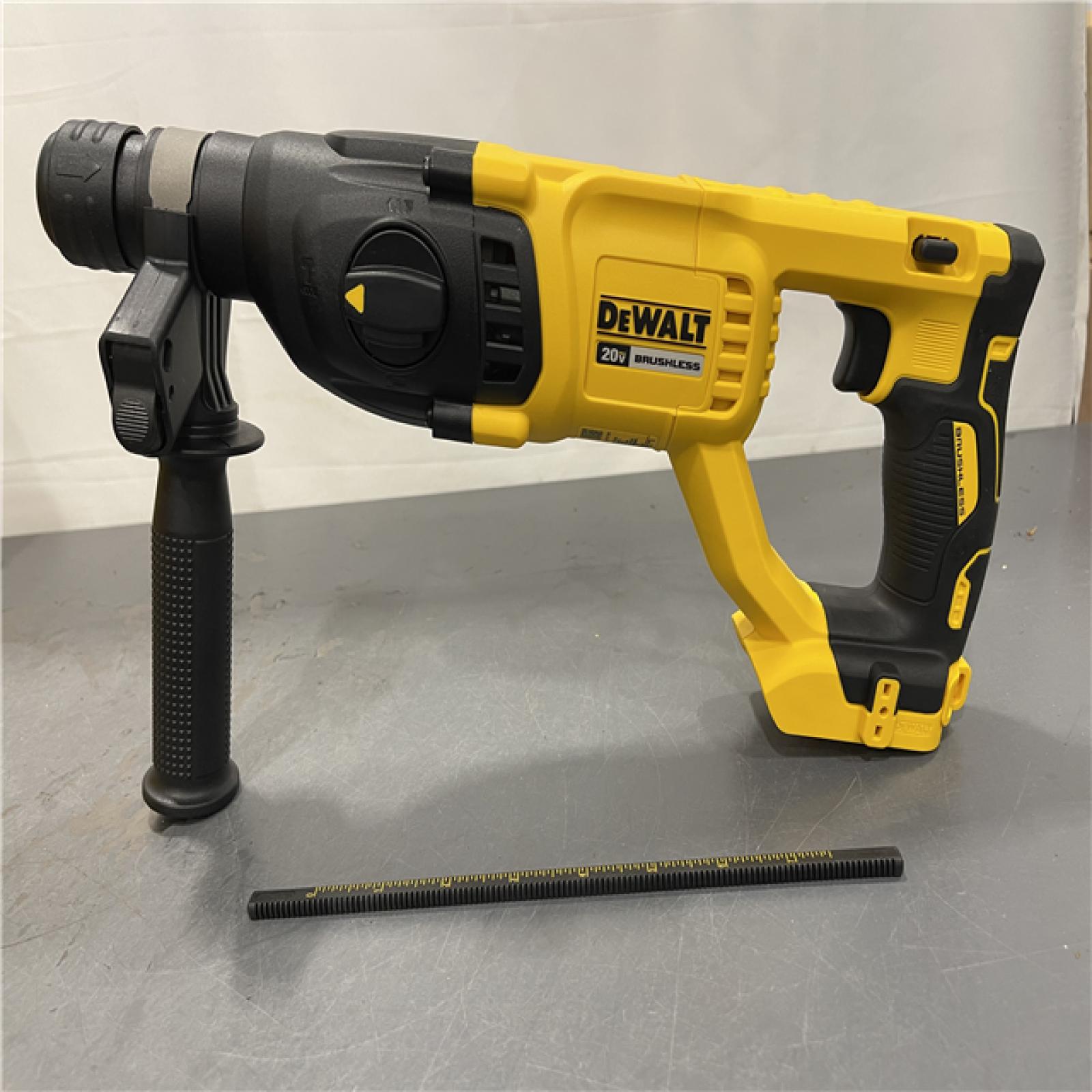 AS-IS - DeWalt 20V MAX Cordless Brushless 1 in. SDS Plus D-Handle Concrete and Masonry Rotary Hammer
