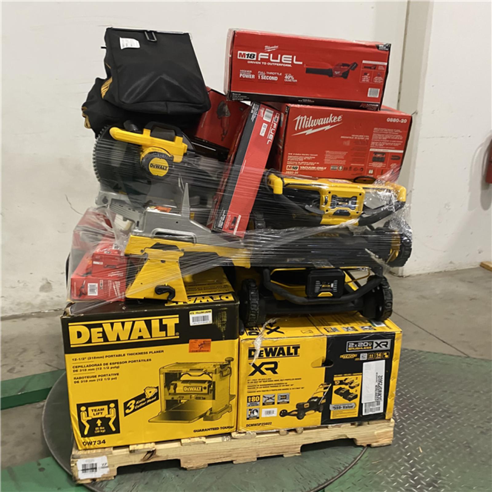 Dallas Location - As-Is Tool Pallet