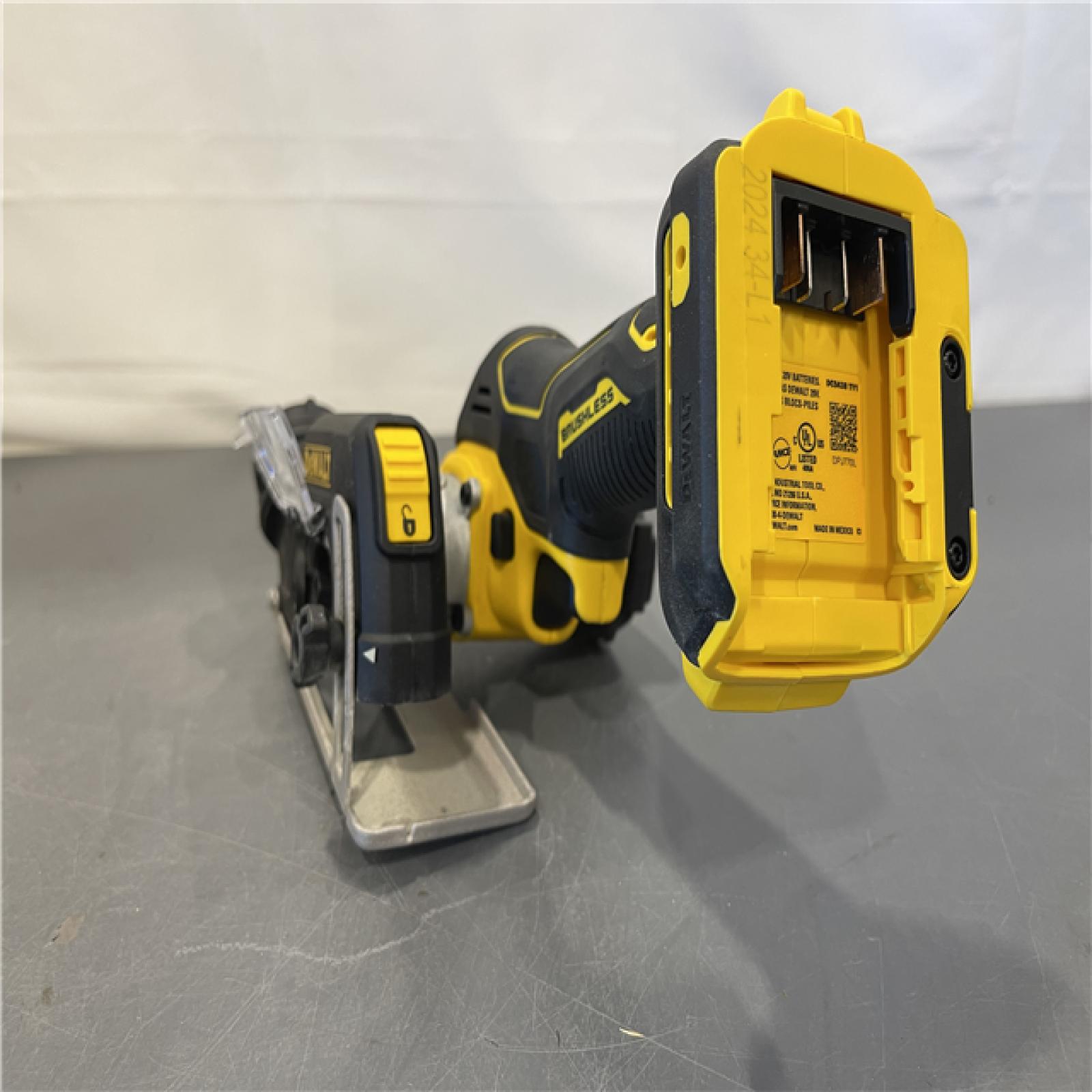 AS-IS - DeWalt 20V MAX XR 3 in. Cordless Brushless Cut-Off Saw