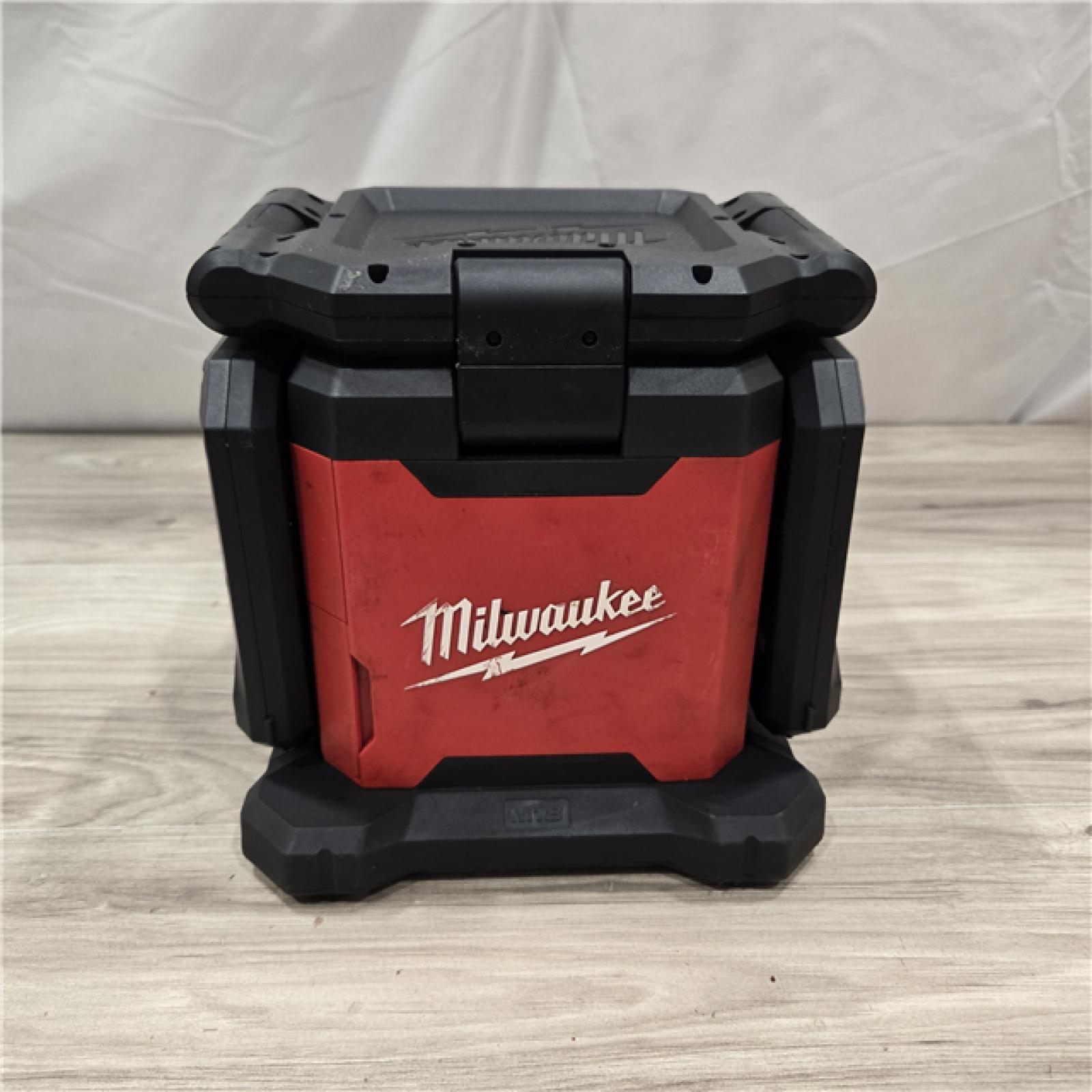 AS-IS Milwaukee M18 4500 Lm LED Battery Handheld Flood Light