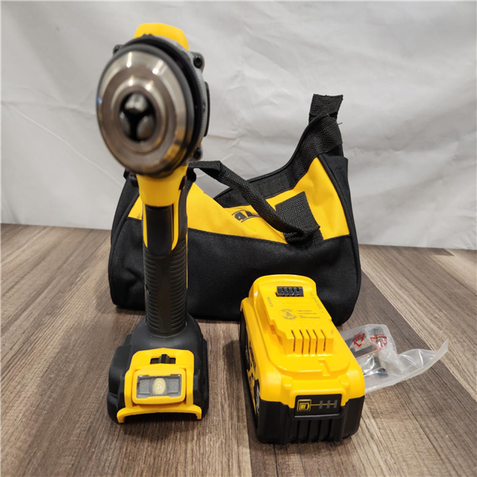 LIKE NEW! - DEWALT 20V MAX XR Brushless Cordless 1/2 Drill/Driver Kit