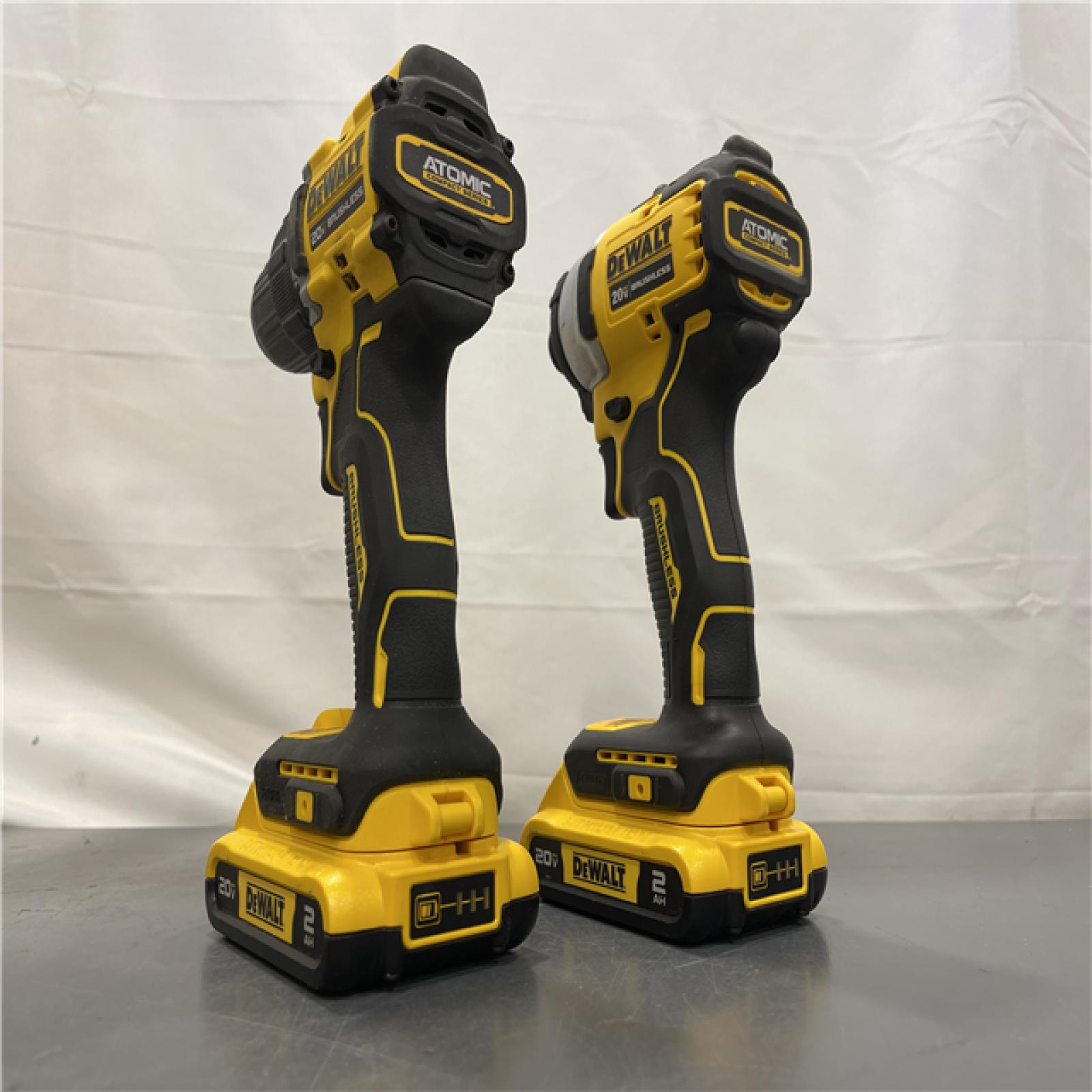 AS-IS - Dewalt 20V MAX ATOMIC Brushless Compact Lithium-Ion 1/2 in. Cordless Drill Driver and 1/4 in. Impact Driver Combo Kit