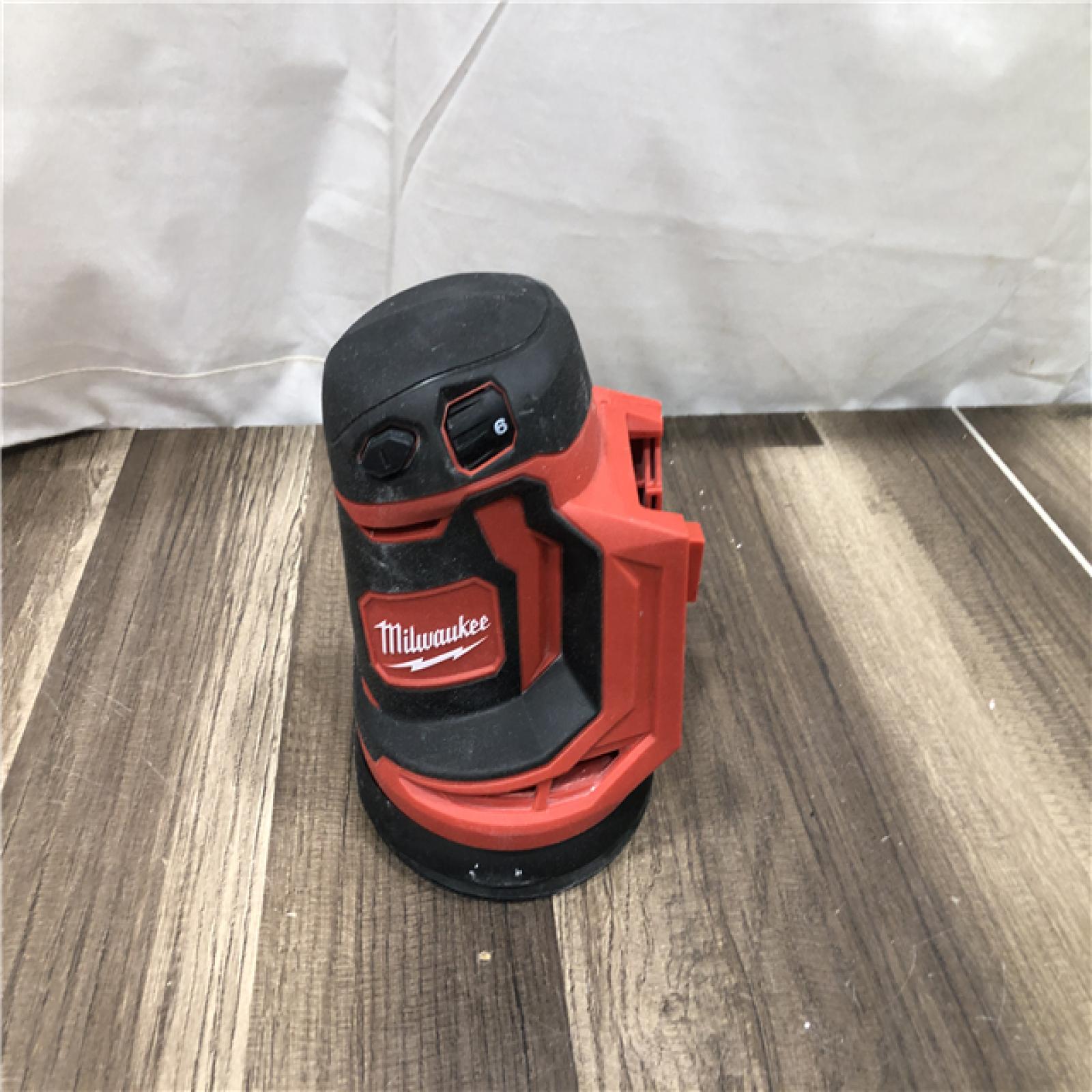 AS-IS Milwaukee 18V Lithium-Ion Cordless 5 in. Random Orbit Sander (Tool-Only)