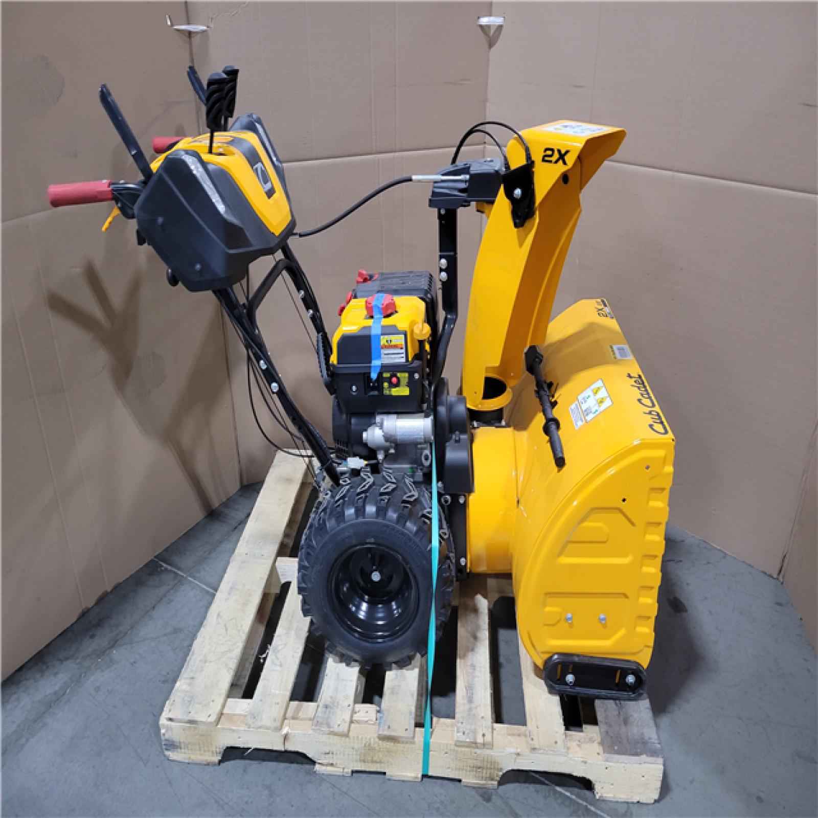 CALIFORNIA AS-IS CUB CADET 2X INTELLIPOWER SNOW BLOWER