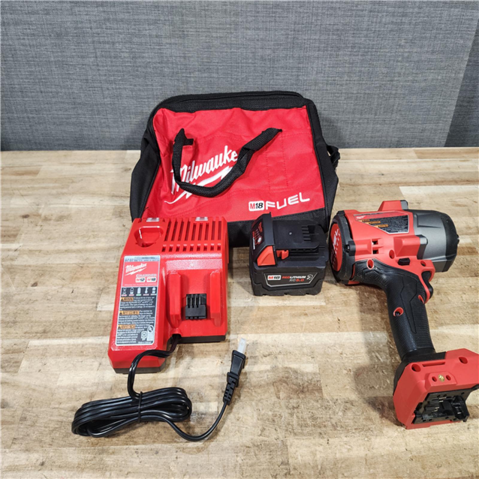 HOUSTON LOCATION - AS - IS Milwaukee FUEL 18V Lithium-Ion Brushless Cordless 1/2 in. Impact Wrench w/Friction Ring Kit