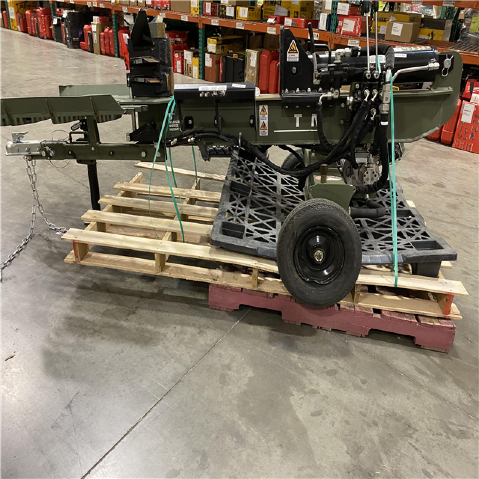 Dallas Location - As-Is  FULL BOAR H6135FB 35-Ton 306cc Gas Log Splitter