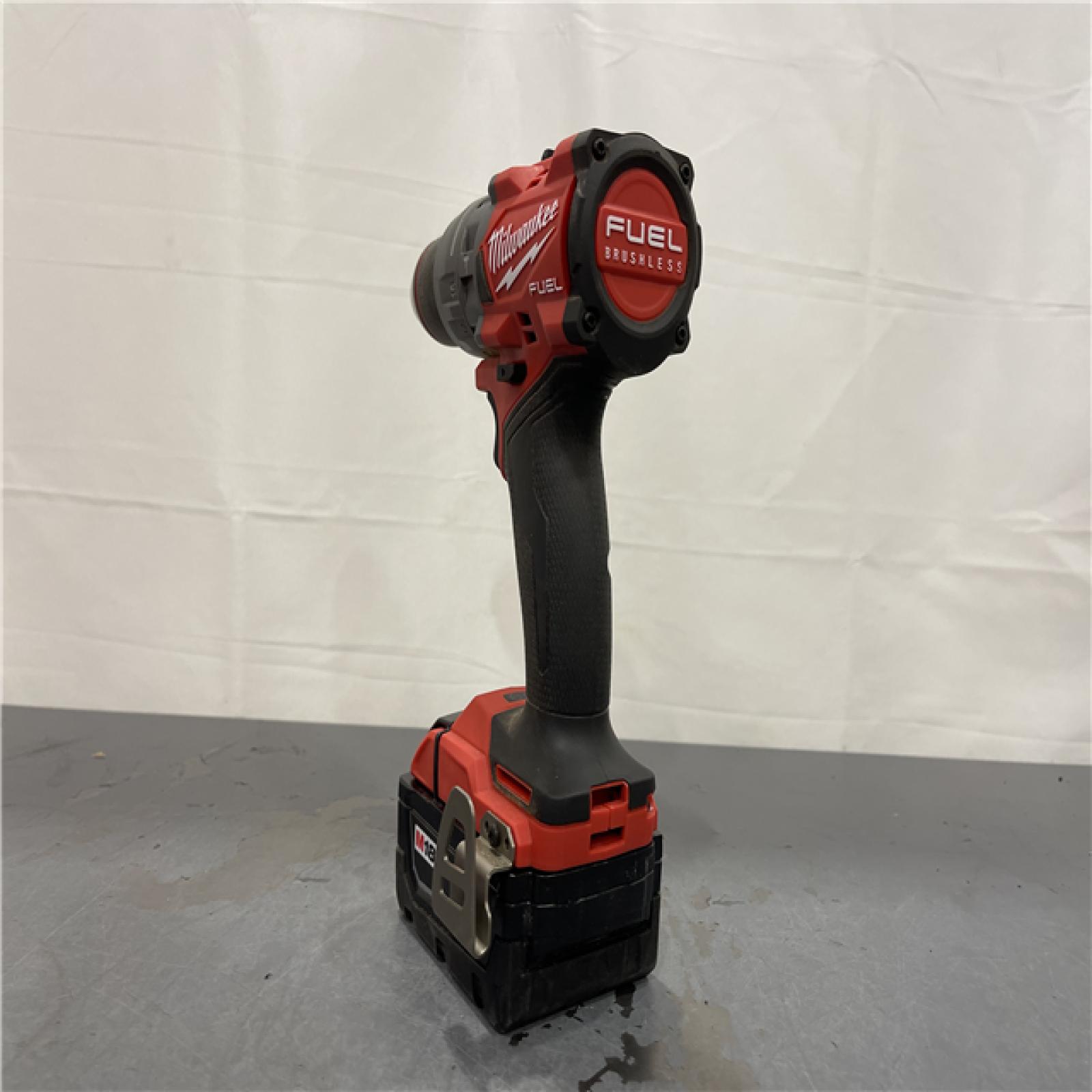 AS-IS - Milwaukee M18 FUEL 18-Volt Lithium-Ion Brushless Cordless 1/2 in. Hammer Drill/Driver Kit