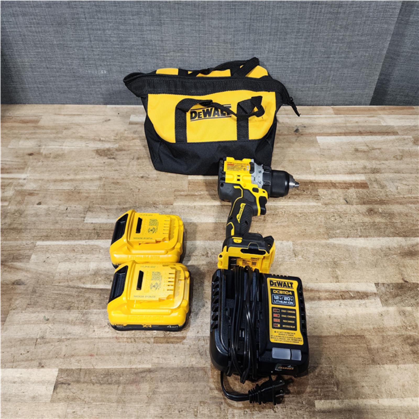Houston Location AS-IS DEWALT 20V XR Lithium-Ion Cordless Brushless 1/2 in. Drill/Driver Kit