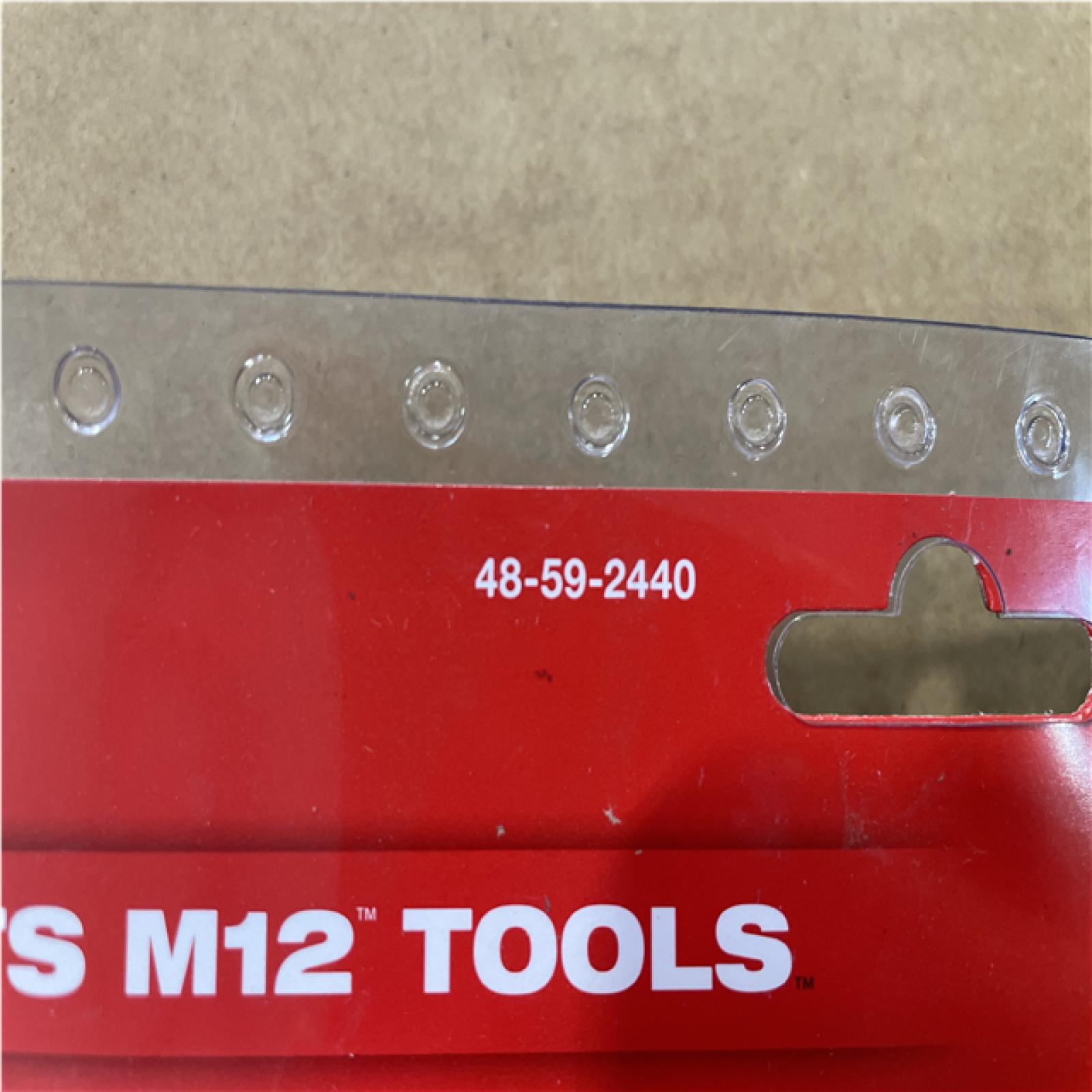 DALLAS LOCATION- MILWAUKEE 4.0 Ah. Battery Pack and Charger Kit