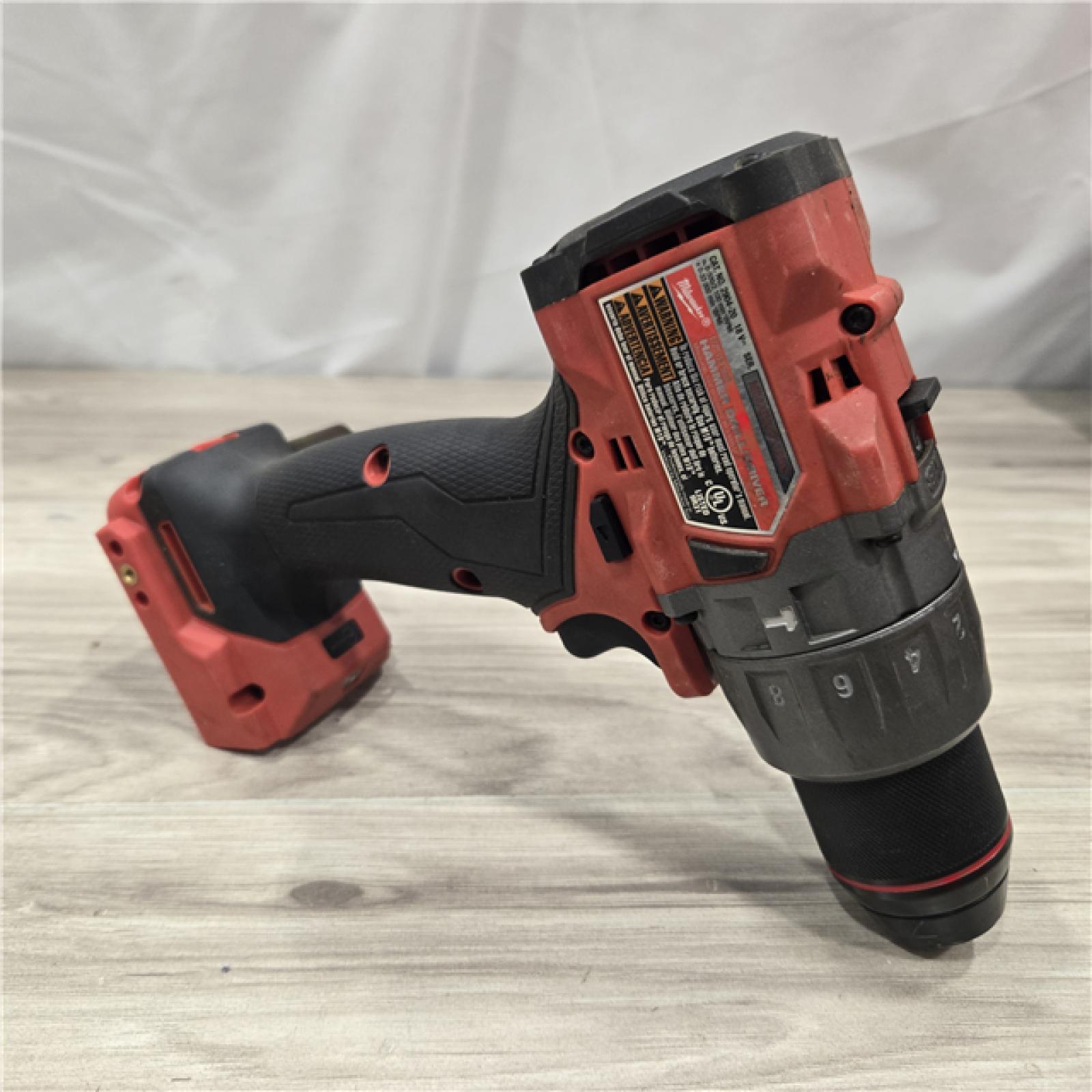 MILWAUKEE FUEL 18V Cordless Hammer Drill and Impact Driver Combo Kit