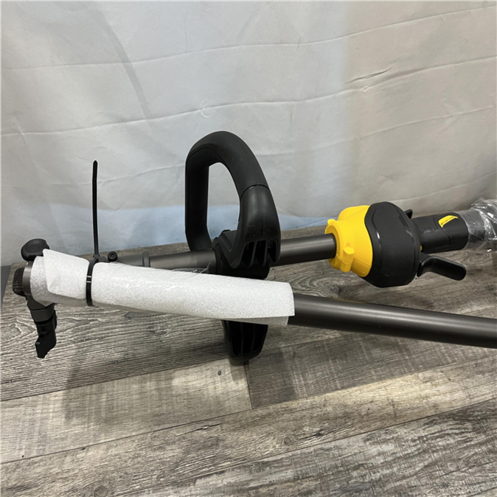 LIKE NEW - DEWALT FLEXVOLT 60V MAX 16 in. Brushless Cordless Battery Powered String Trimmer (Tool Only)
