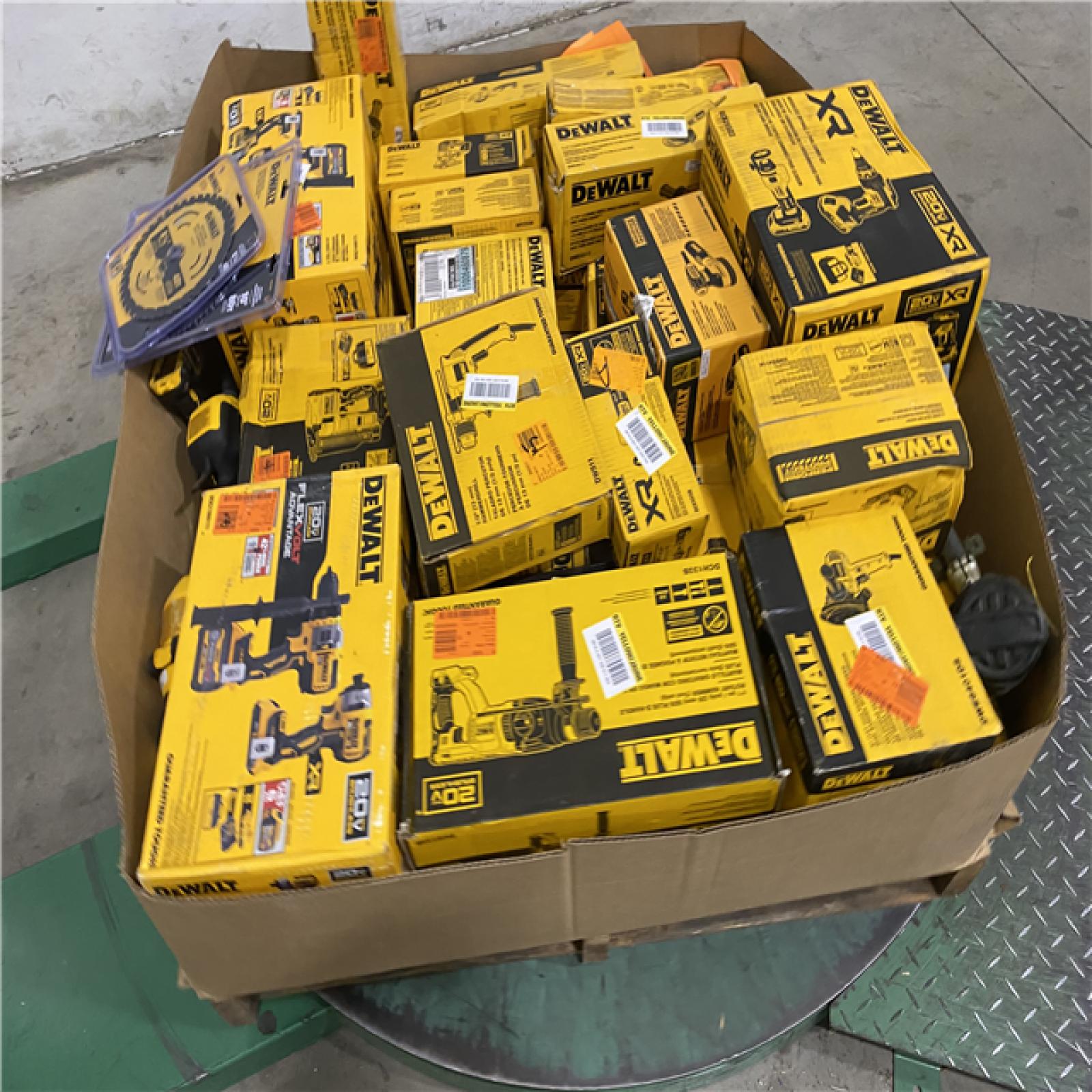 Dallas Location - As-Is Tool Pallet