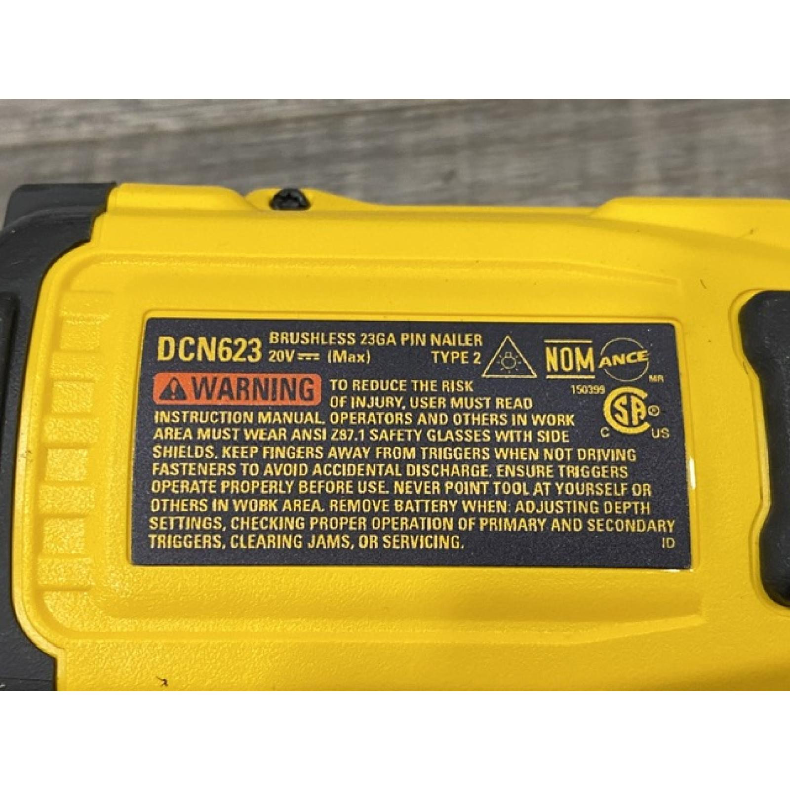 AS-IS DEWALT ATOMIC 20V MAX Lithium Ion Cordless 23 Gauge Pin Nailer Kit