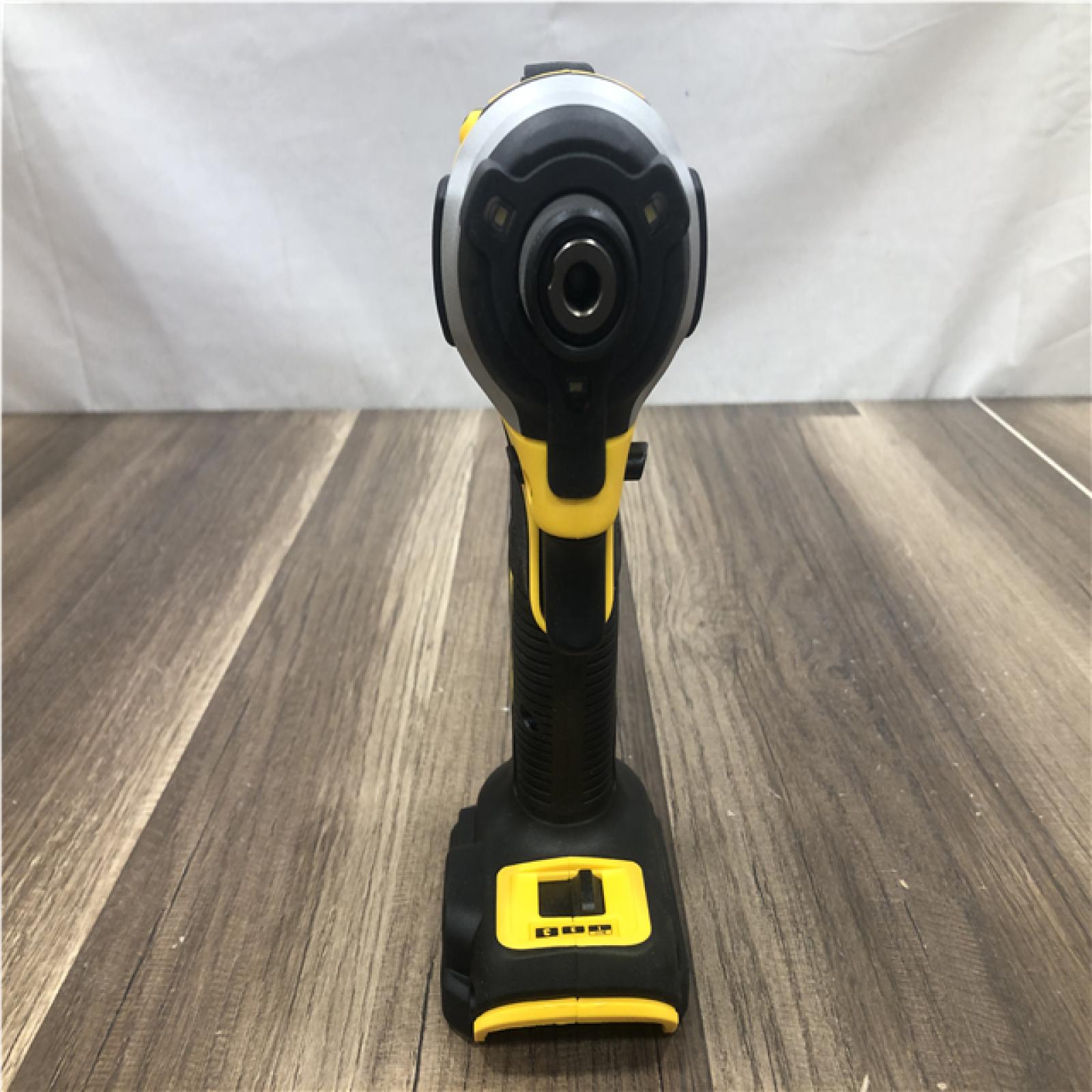AS-IS DEWALT ATOMIC 20V MAX Lithium-Ion Cordless 1/4 in. Brushless Impact Driver Kit