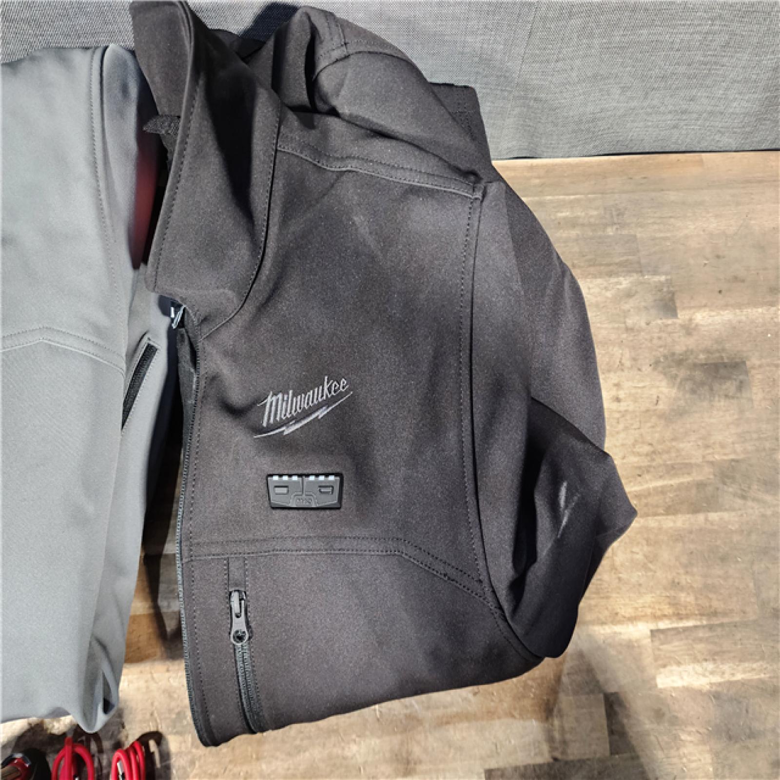 HOUSTON LOCATION - AS-IS MILWAUKEE 2 HEATED CLOTHING COMBO KIT