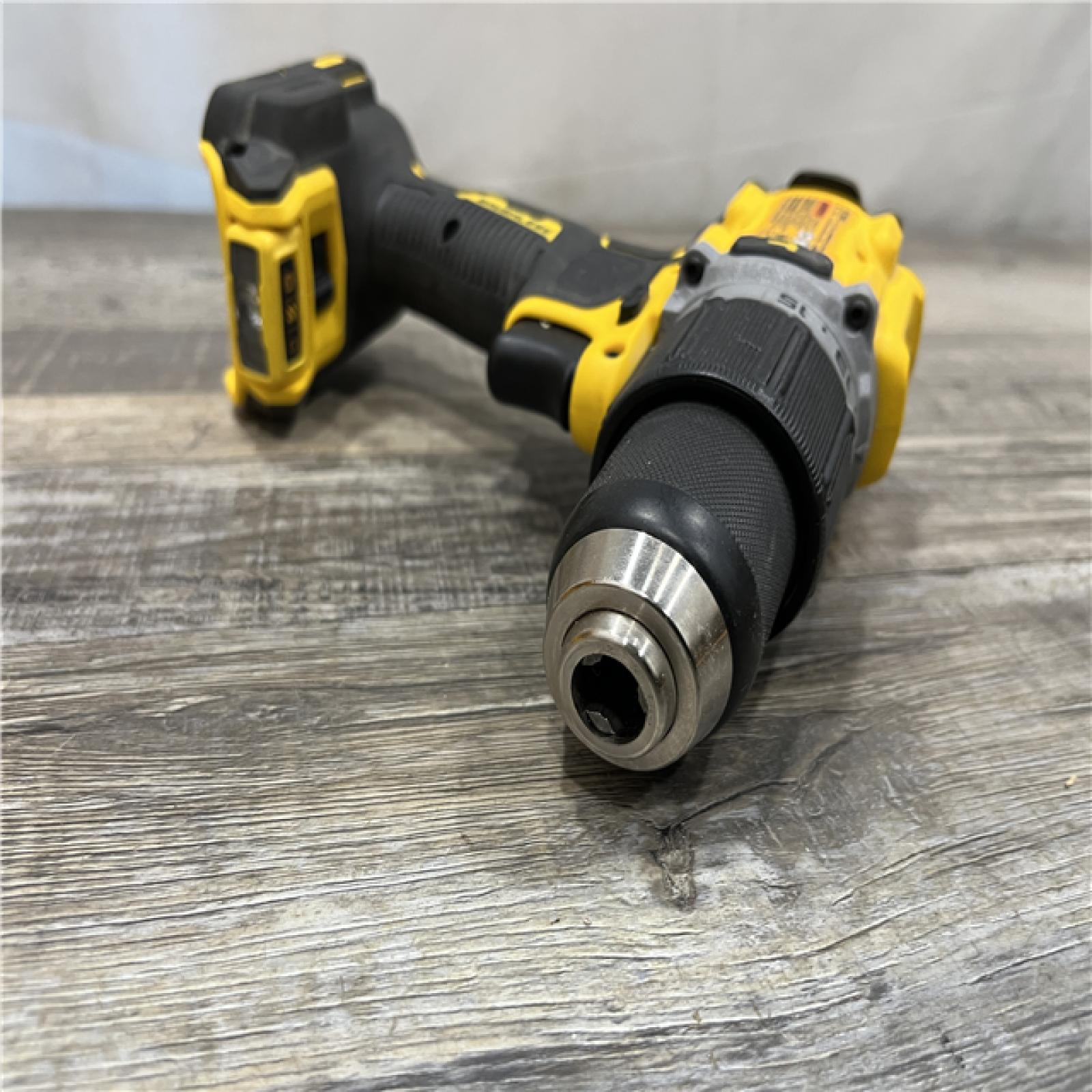 AS-IS DEWALT 20V MAX* XR Brushless Cordless 1/2 in. Hammer Drill/Driver Kit