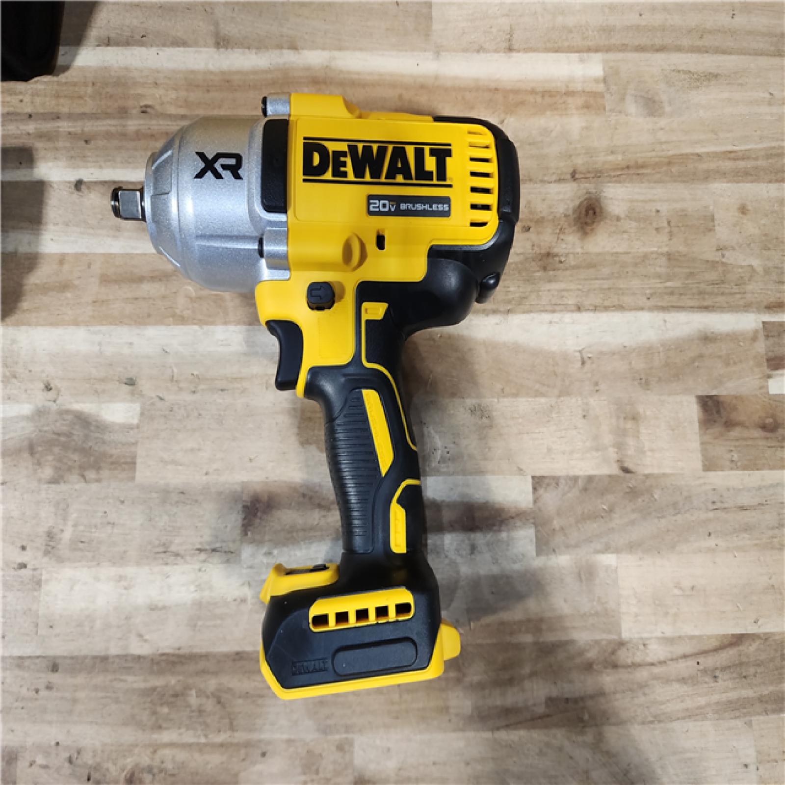 HOUSTON LOCATION - AS-IS DEWALT 20V MAX Lithium-Ion Cordless 1/2 in. Impact Wrench Kit