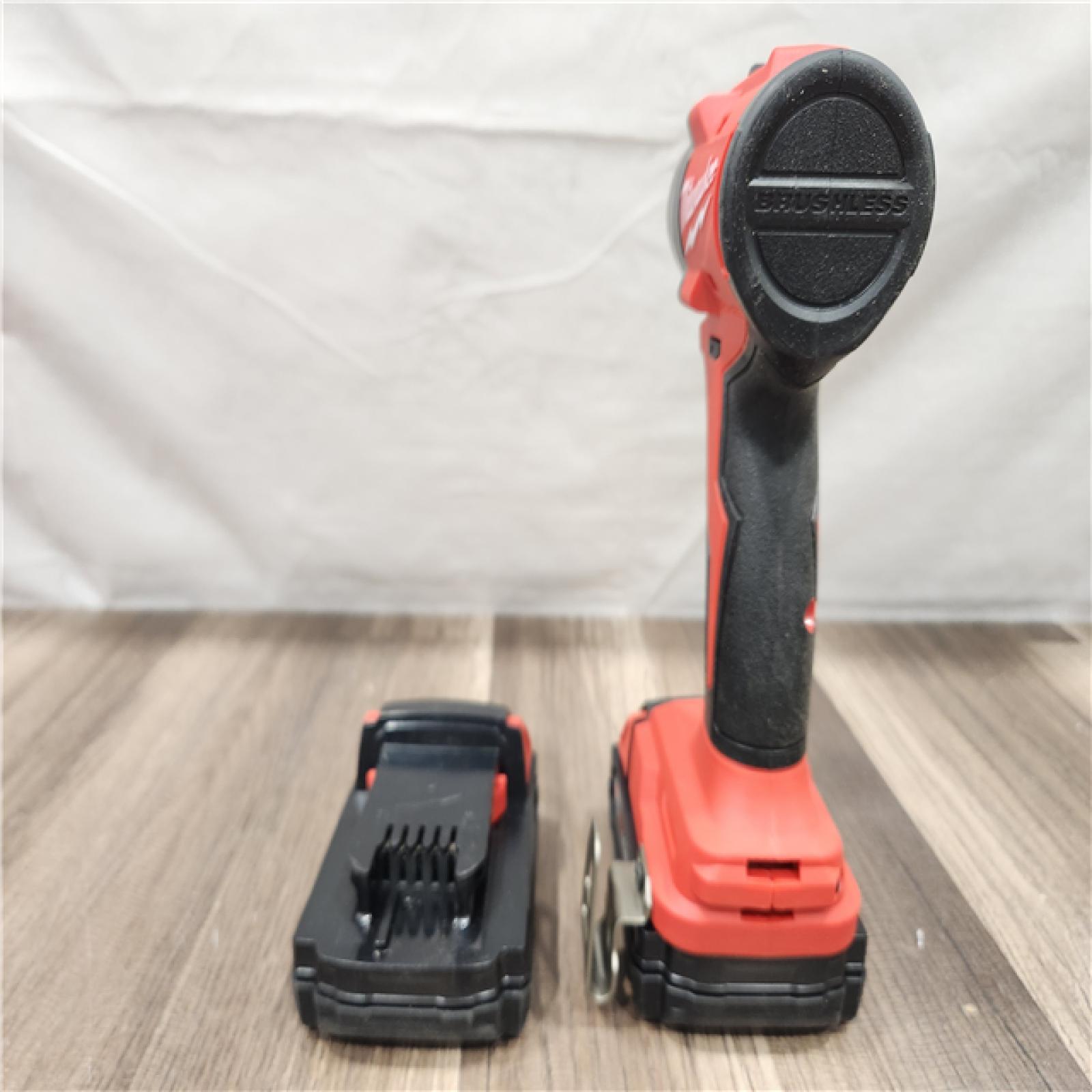 AS-IS- Milwaukee M18 18V Drill/Driver Kit