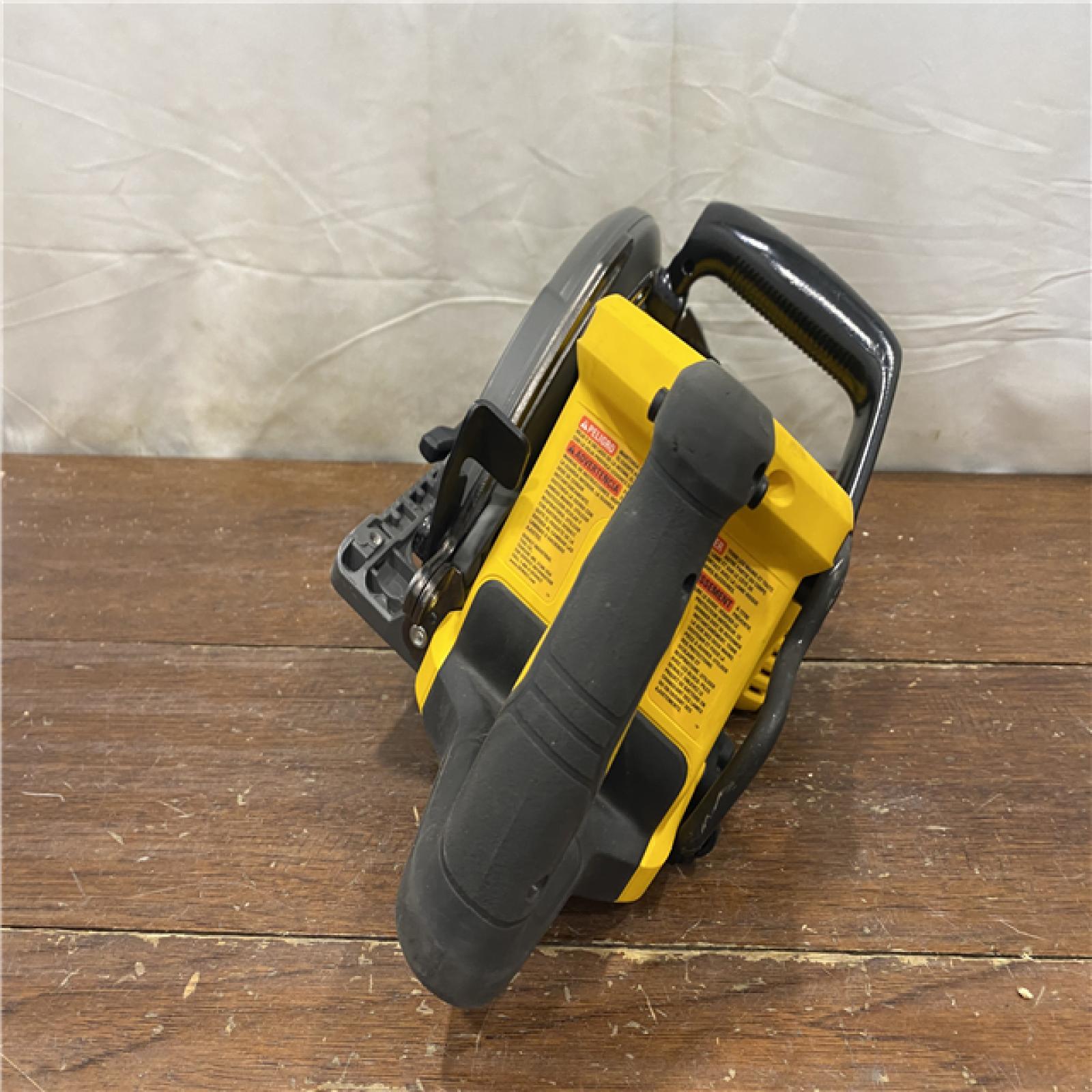 AS-IS DEWALT FLEXVOLT 60V MAX Cordless Brushless 7-1/4 in. Wormdrive Style Circular Saw (Tool Only)