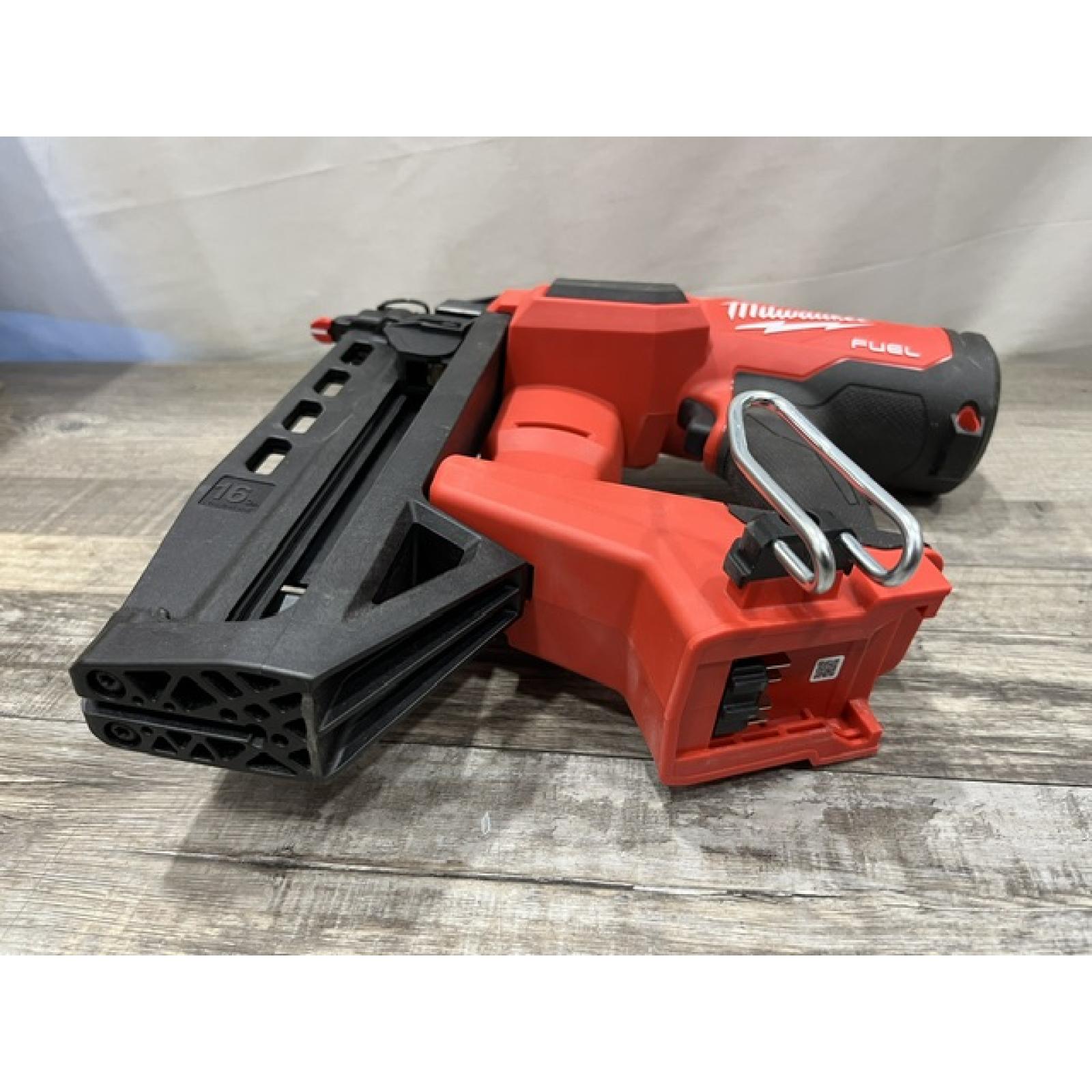 AS-IS Milwaukee FUEL 18-Volt Lithium-Ion Brushless Cordless Gen ll 16-Gauge Straight Finish Nailer (Tool Only)
