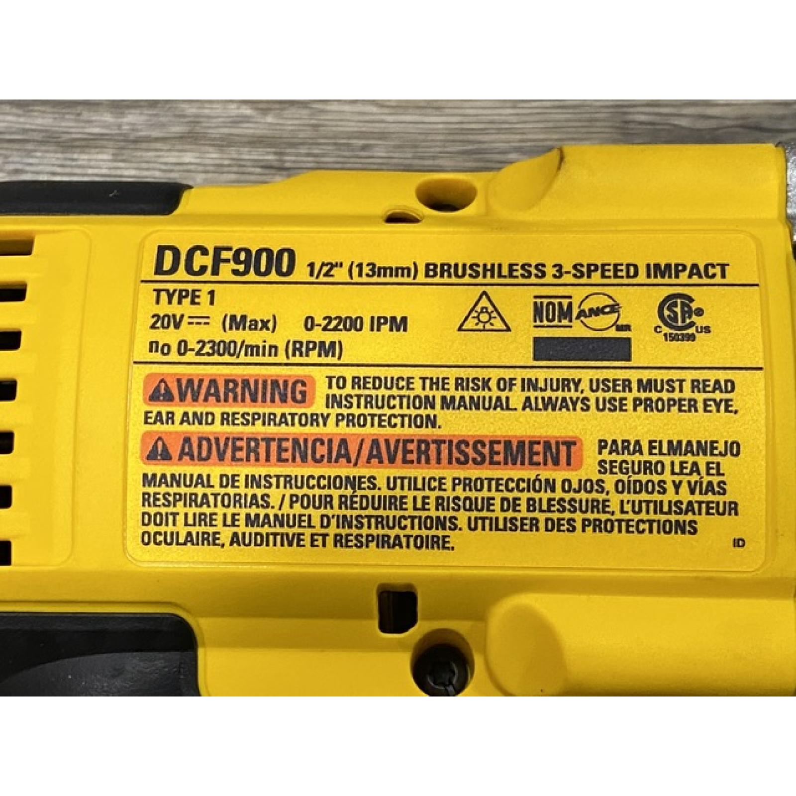 AS-IS DEWALT 20V MAX Lithium-Ion Cordless 1/2 in. Impact Wrench Kit